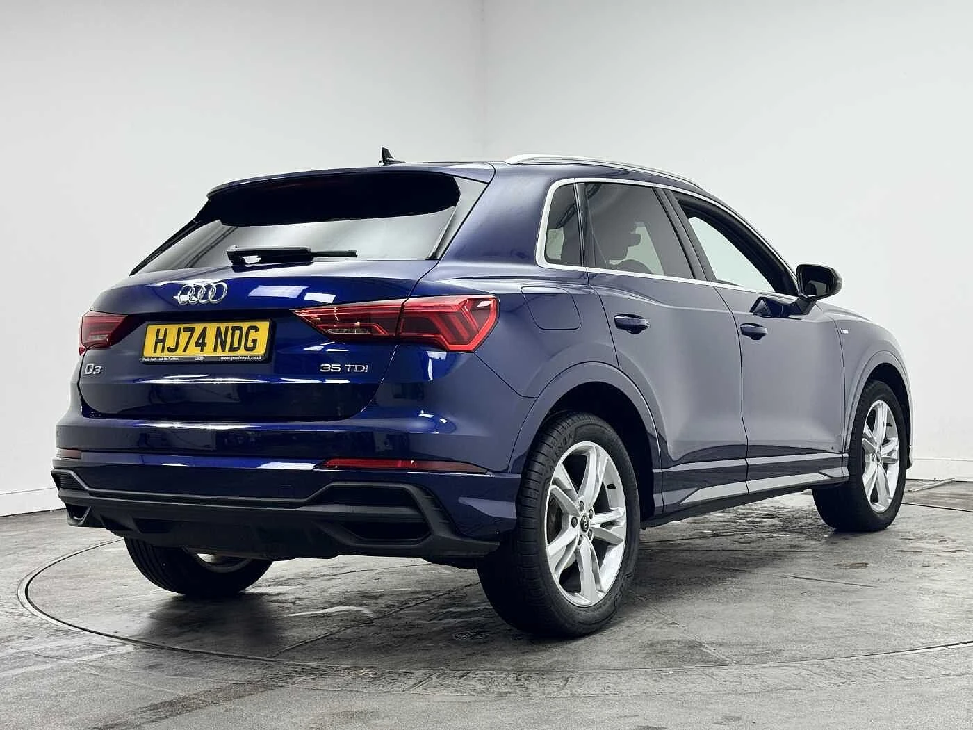 Audi-Q3-image-35