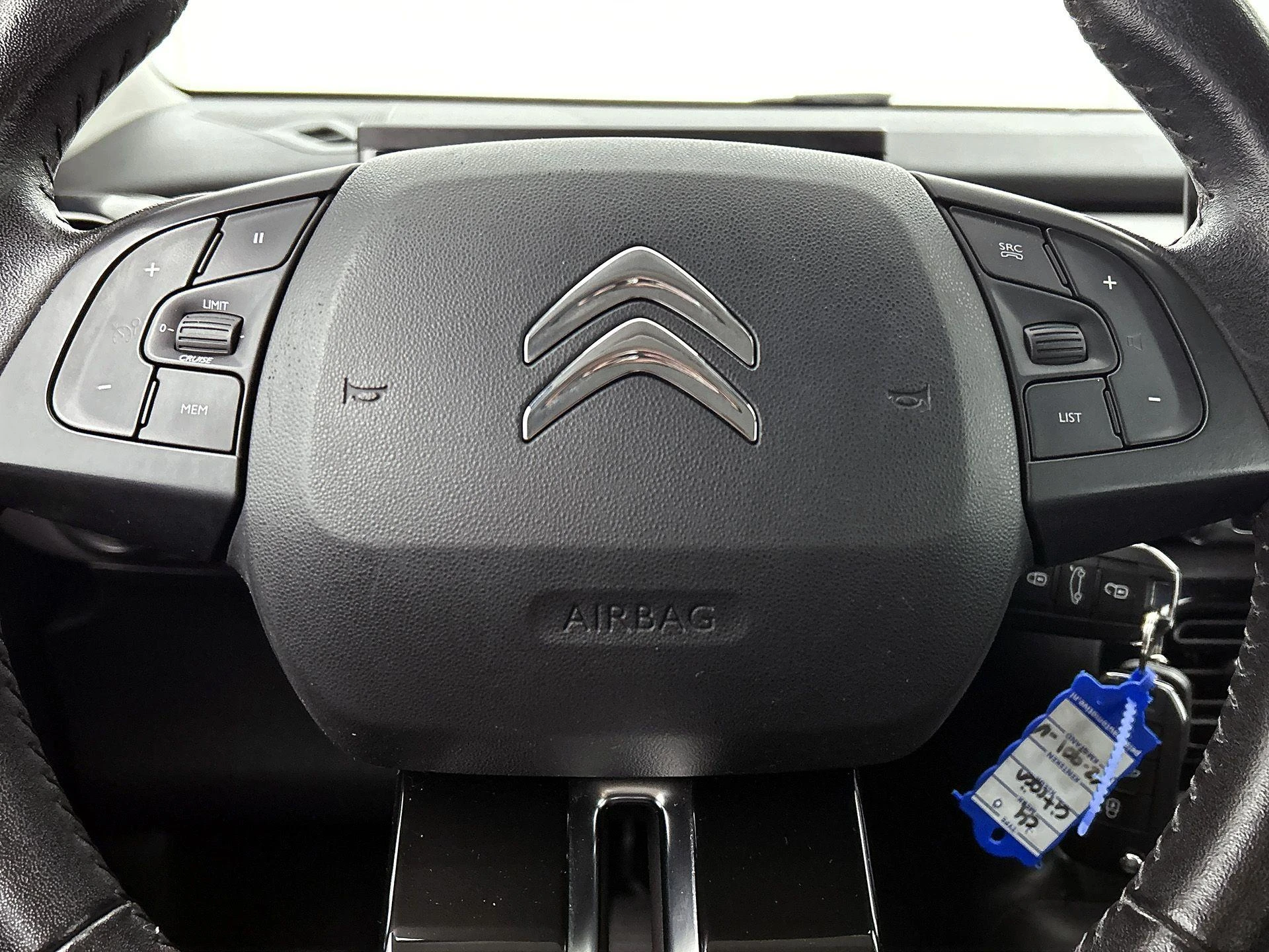 Citroën-C4 Cactus-image-32