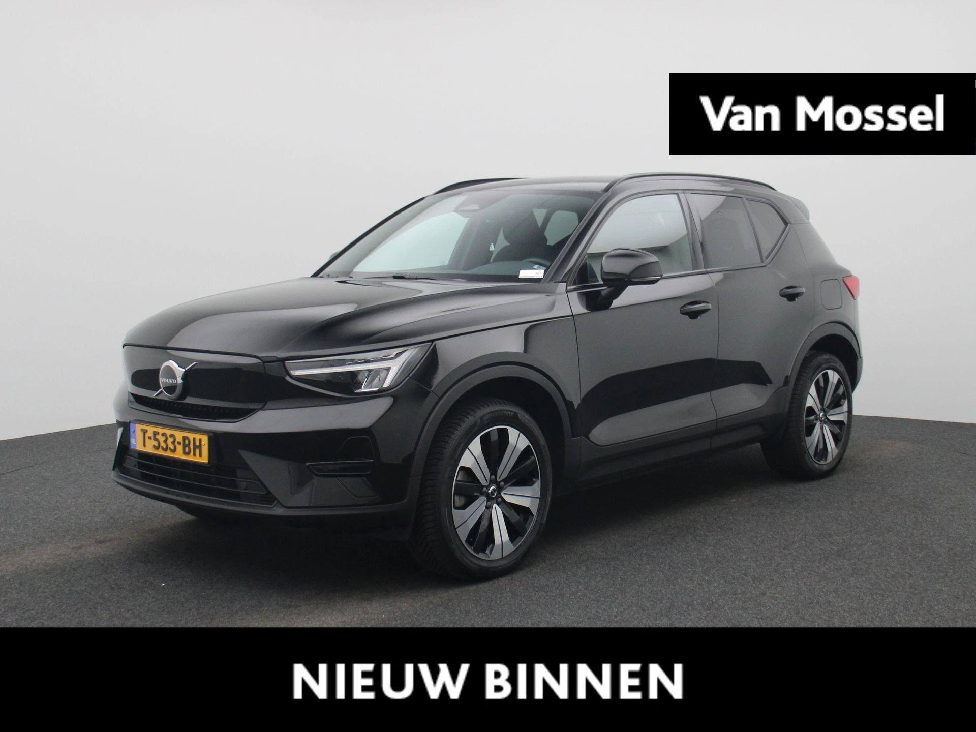 Volvo-XC40-image-0