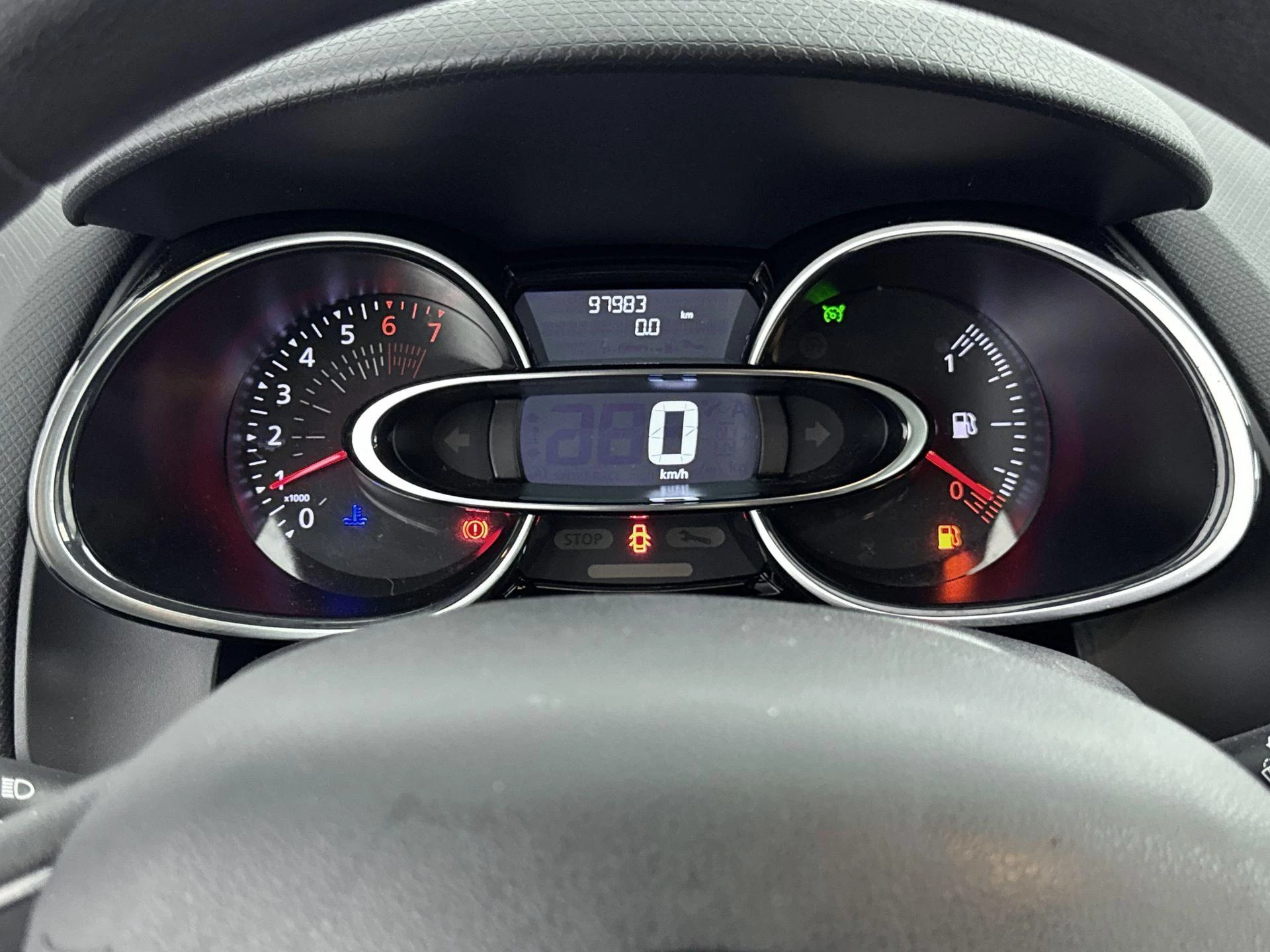 Renault-Clio-image-11