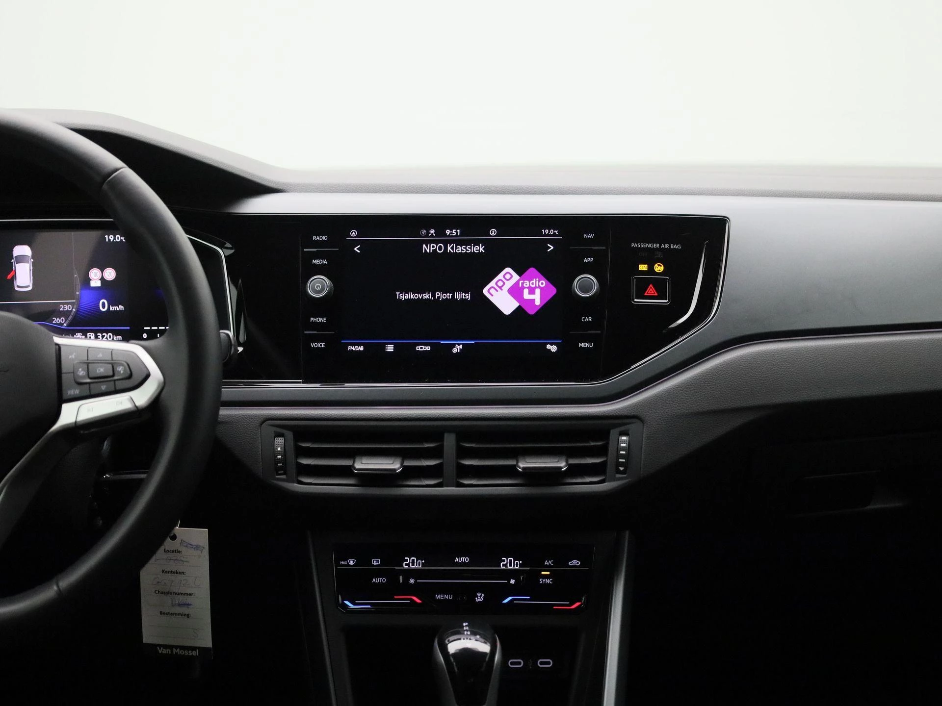 Volkswagen-Taigo-image-7