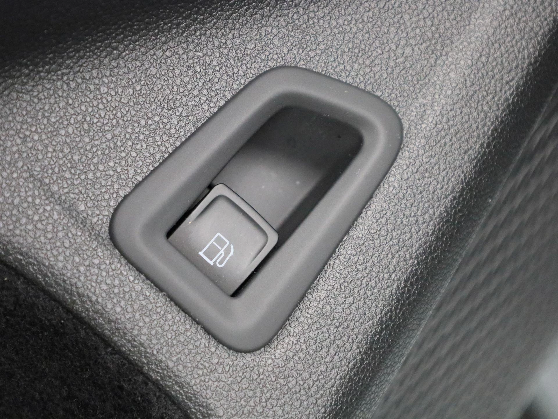 Volkswagen-Golf-image-35