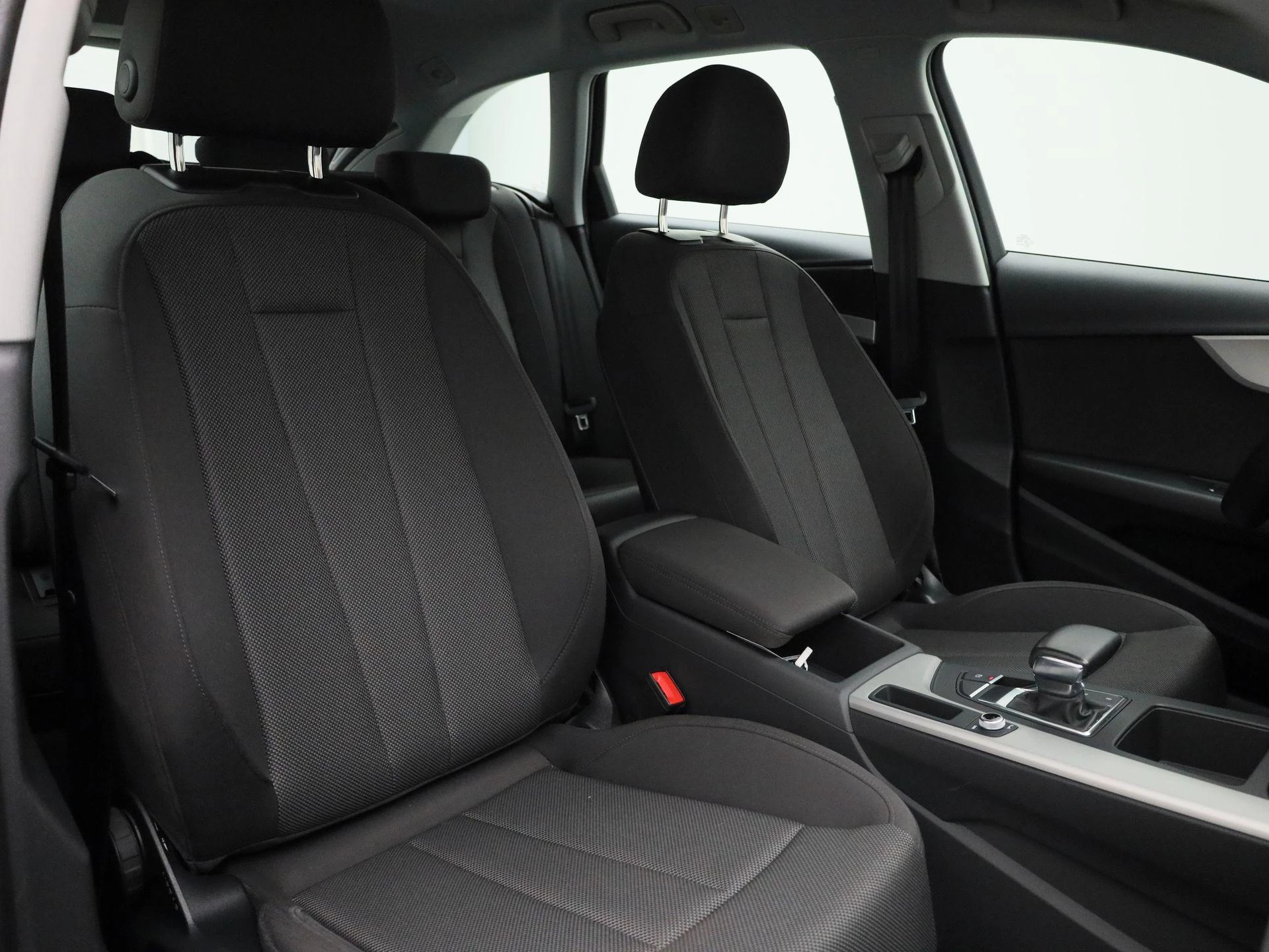 Audi A4 Avant 2.0 30 TDi 100kW S tronic Attraction B.E