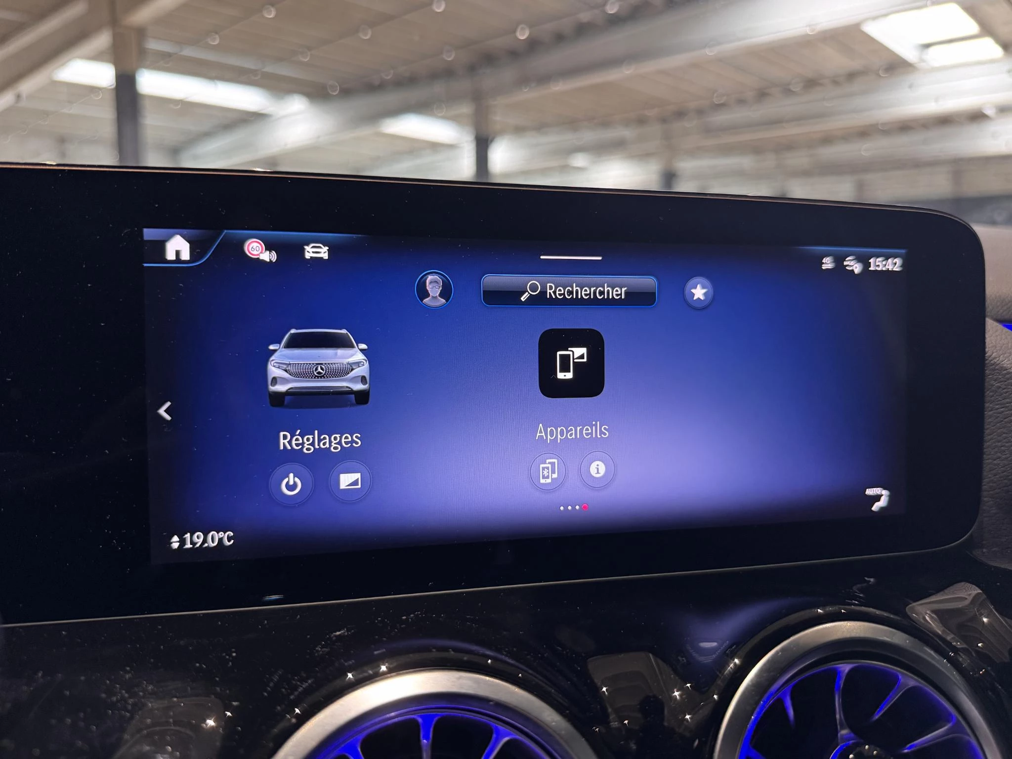Mercedes-Benz-EQA-image-20