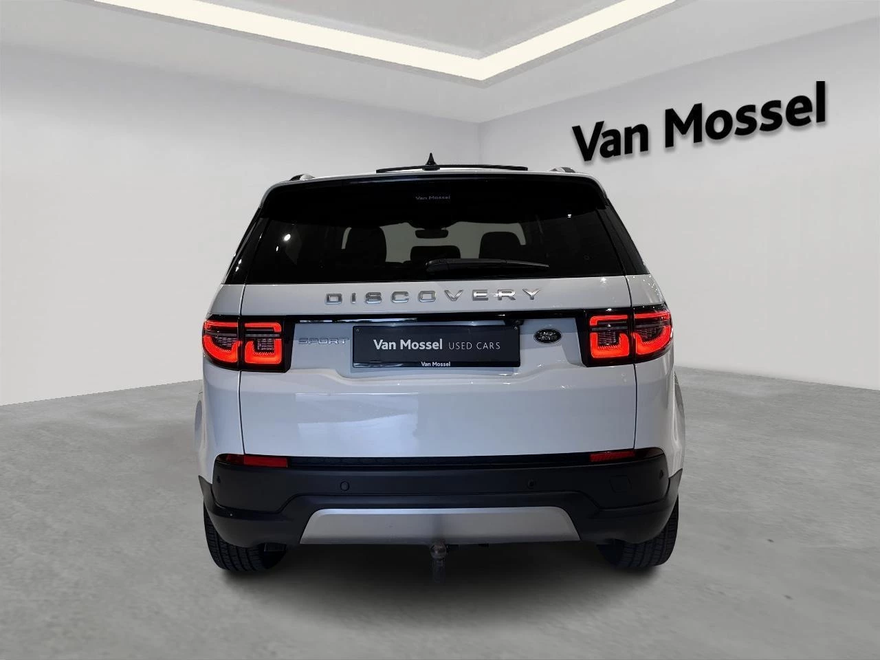Land Rover-Discovery Sport-image-4