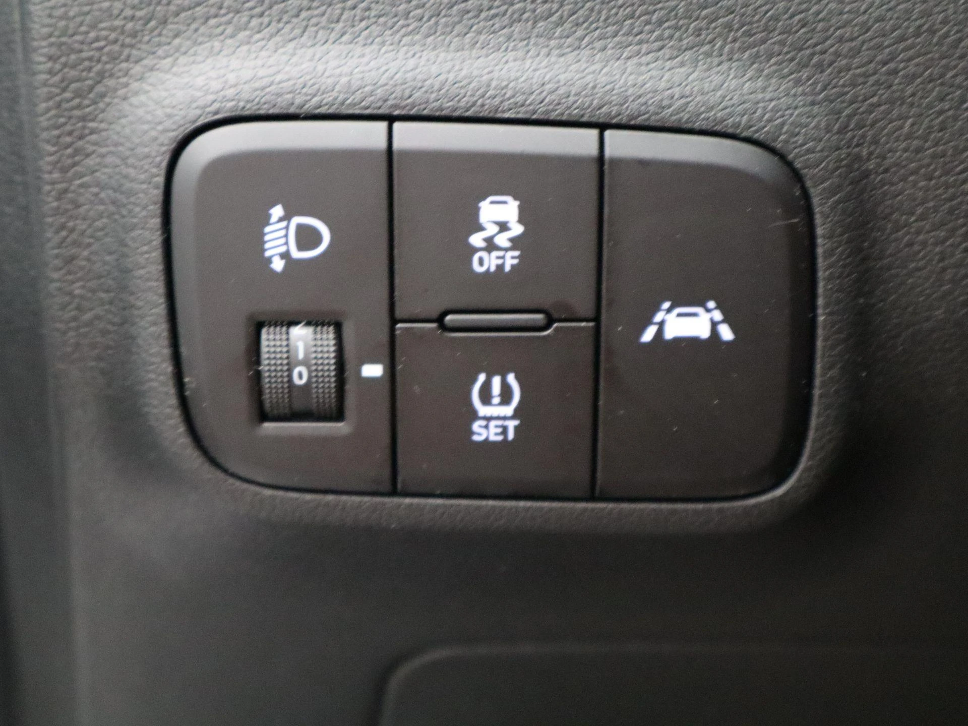 Hyundai-i10-image-24