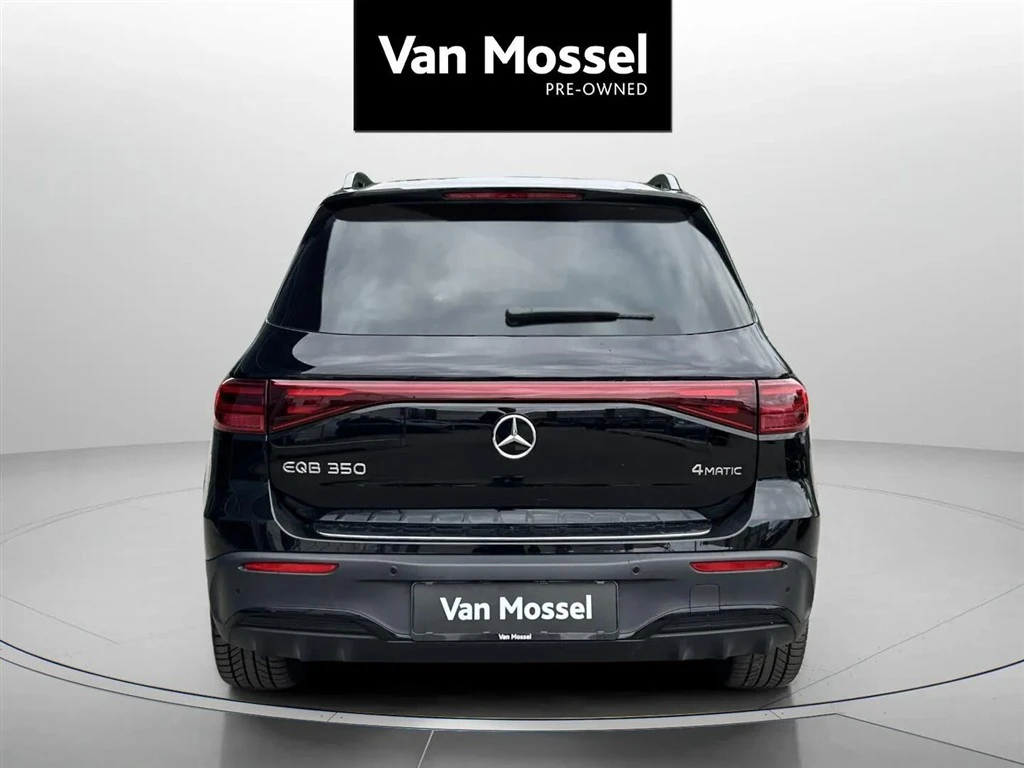 Mercedes-Benz-EQB-image-5