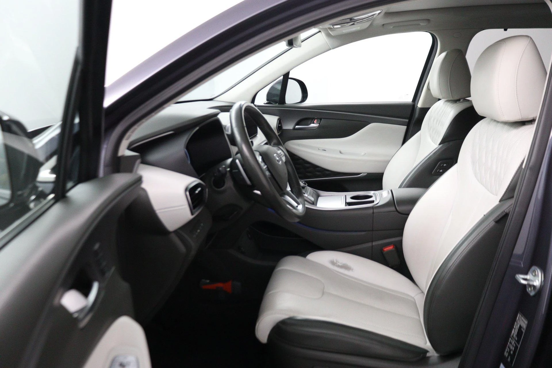 Hyundai-Santa Fe-image-14