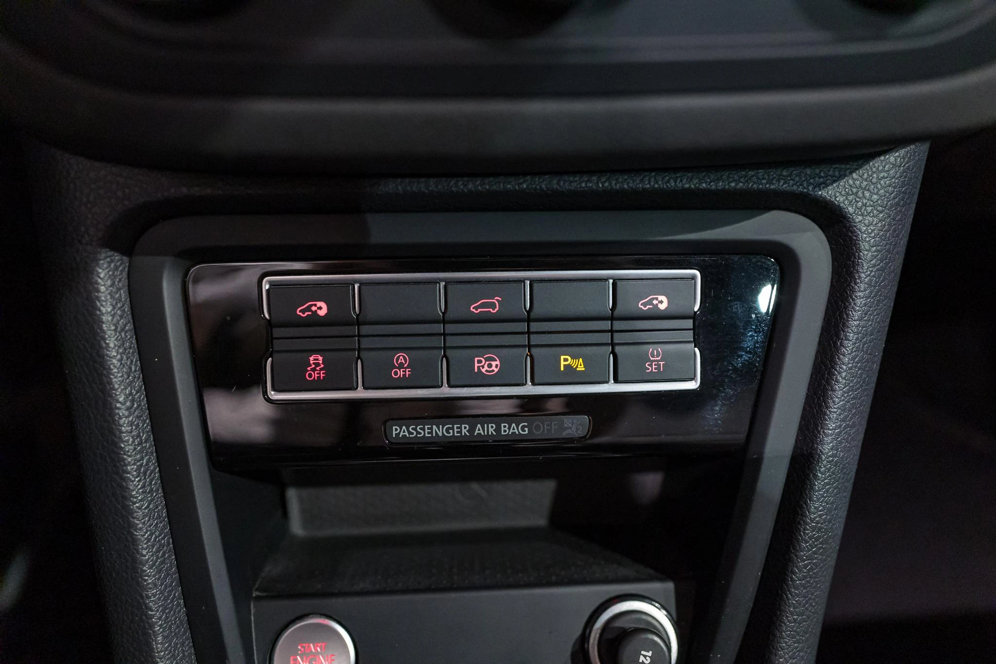 Volkswagen-Sharan-image-30