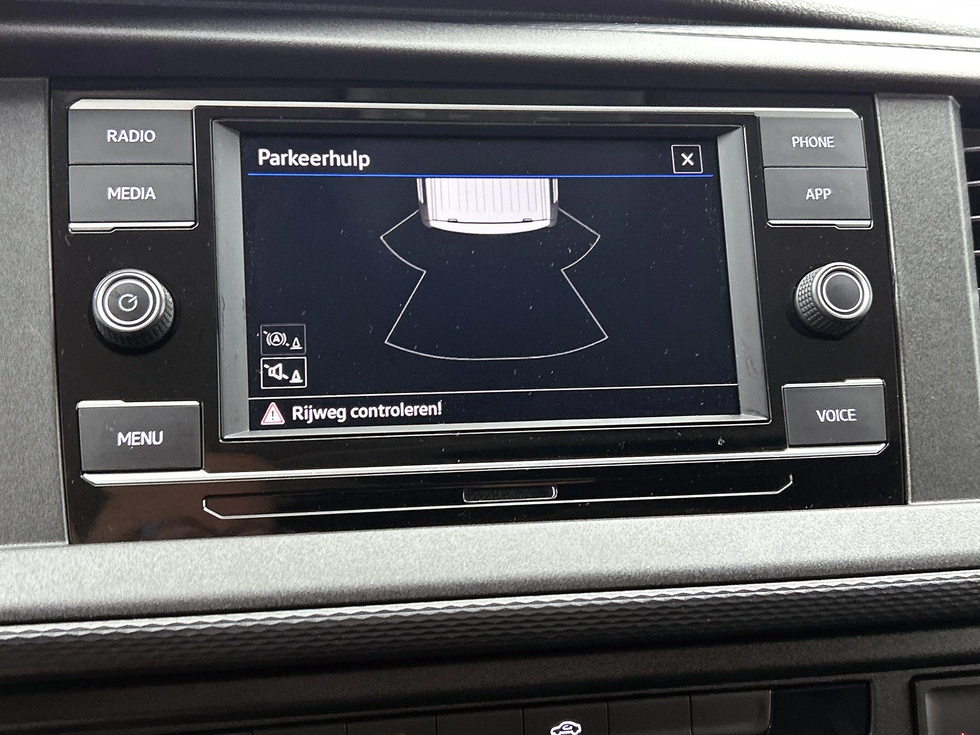 Volkswagen Transporter 2.0 TDI L1H1 90PK