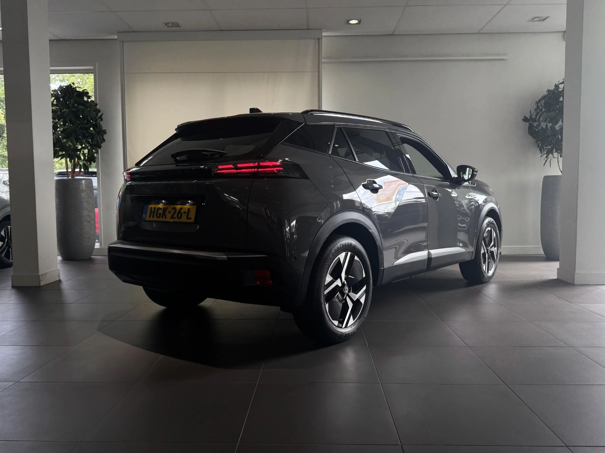 Peugeot e-2008 EV Allure Avantage 54 kWh