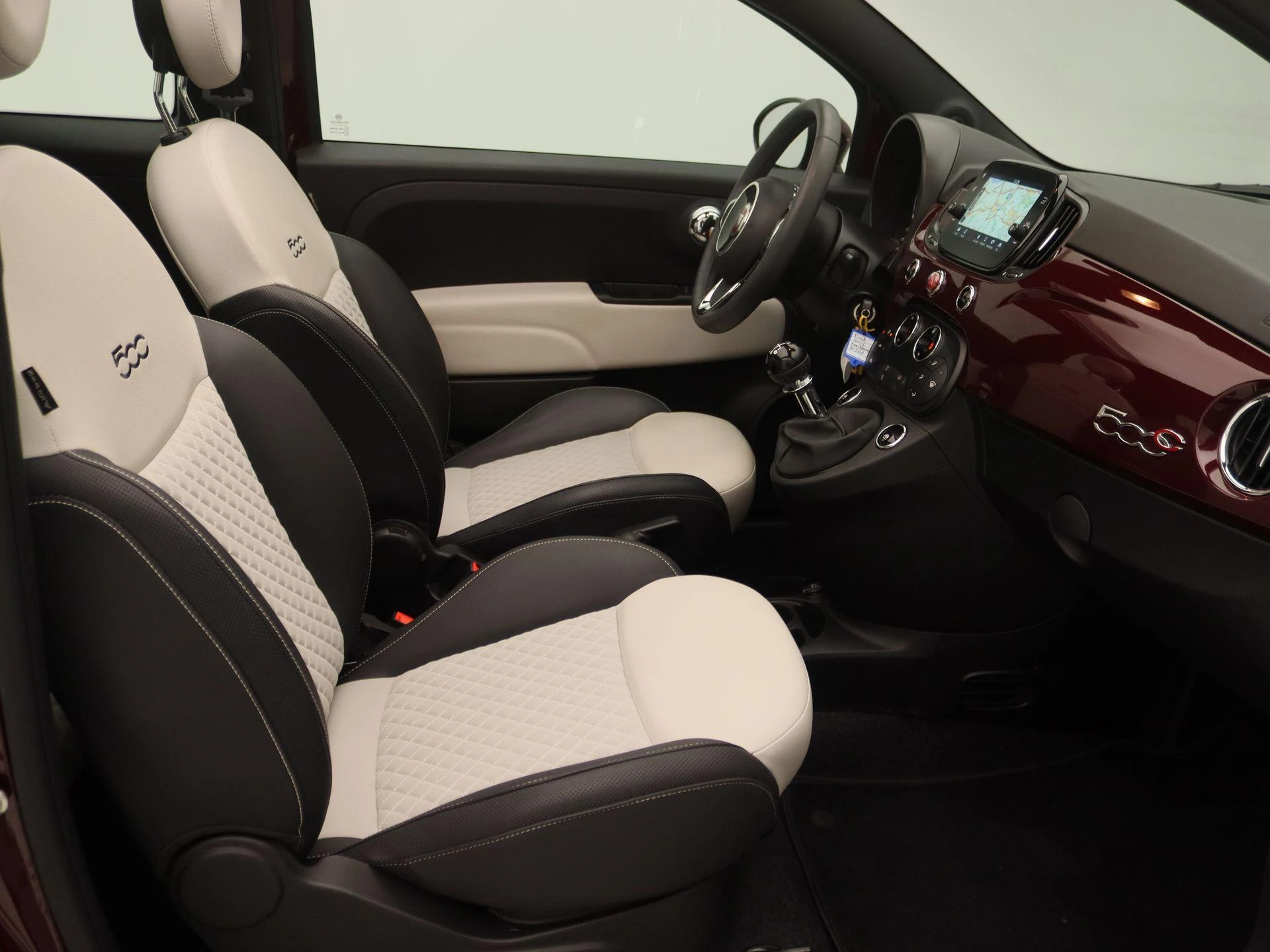 Fiat-500C-image-22