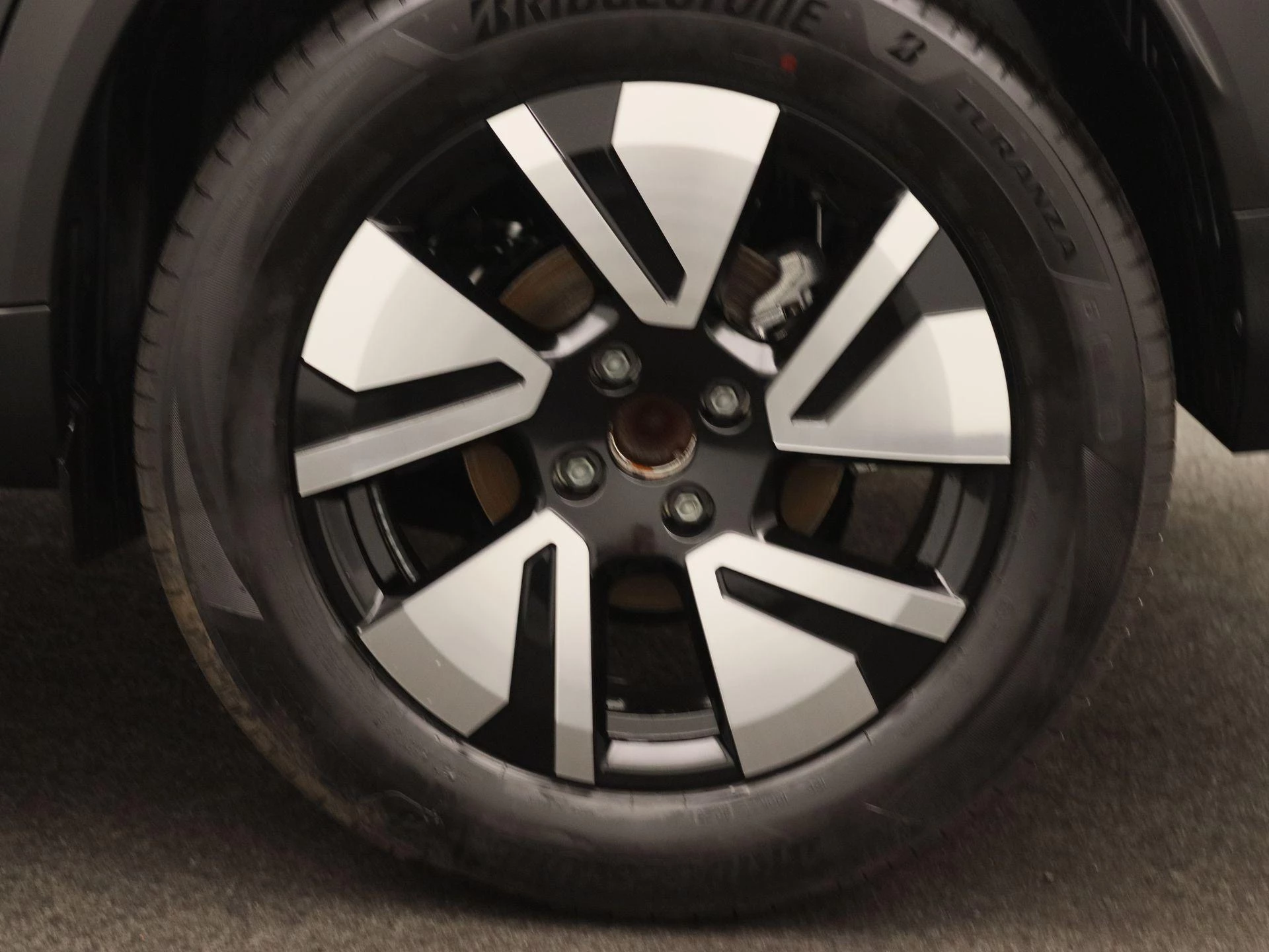 Opel-Frontera-image-17