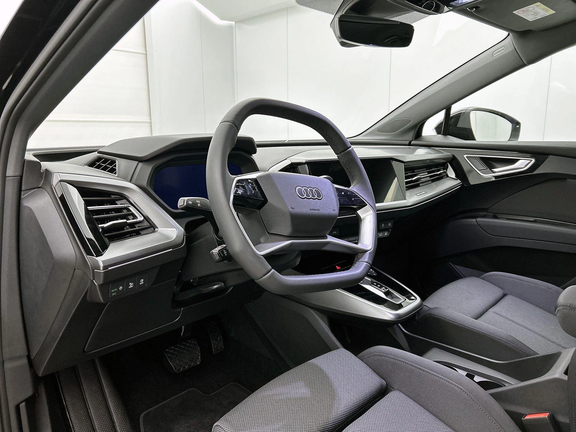 Audi-Q4 e-tron-image-17