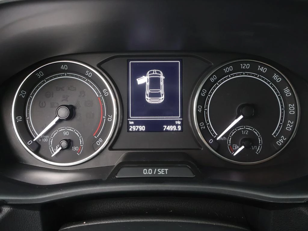Škoda Fabia Fabia 1.0i Ambition *APP CONNECT*PDC*ZETELVERWARMING*AIRCO*DAB*...