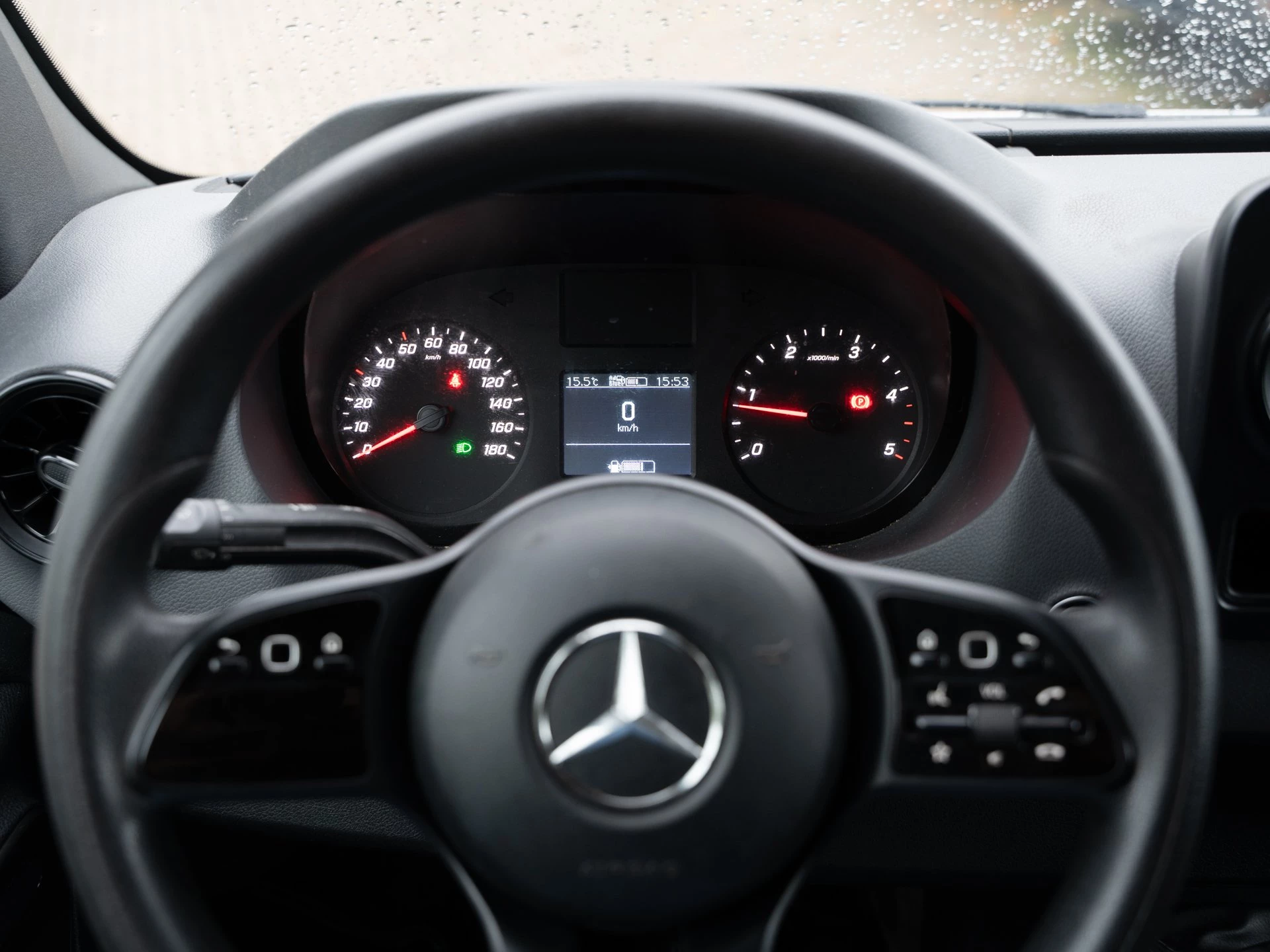 Mercedes-Benz-Sprinter-image-8