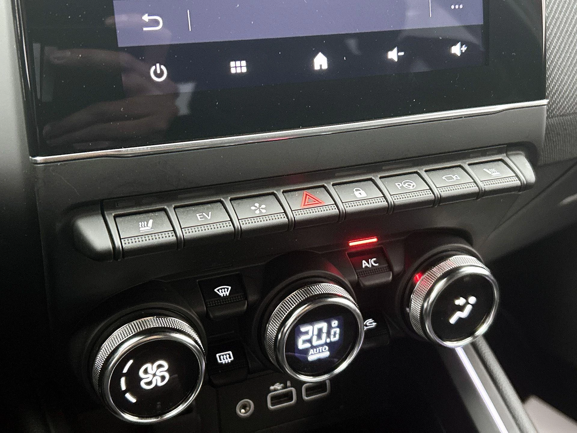 Renault-Clio-image-15