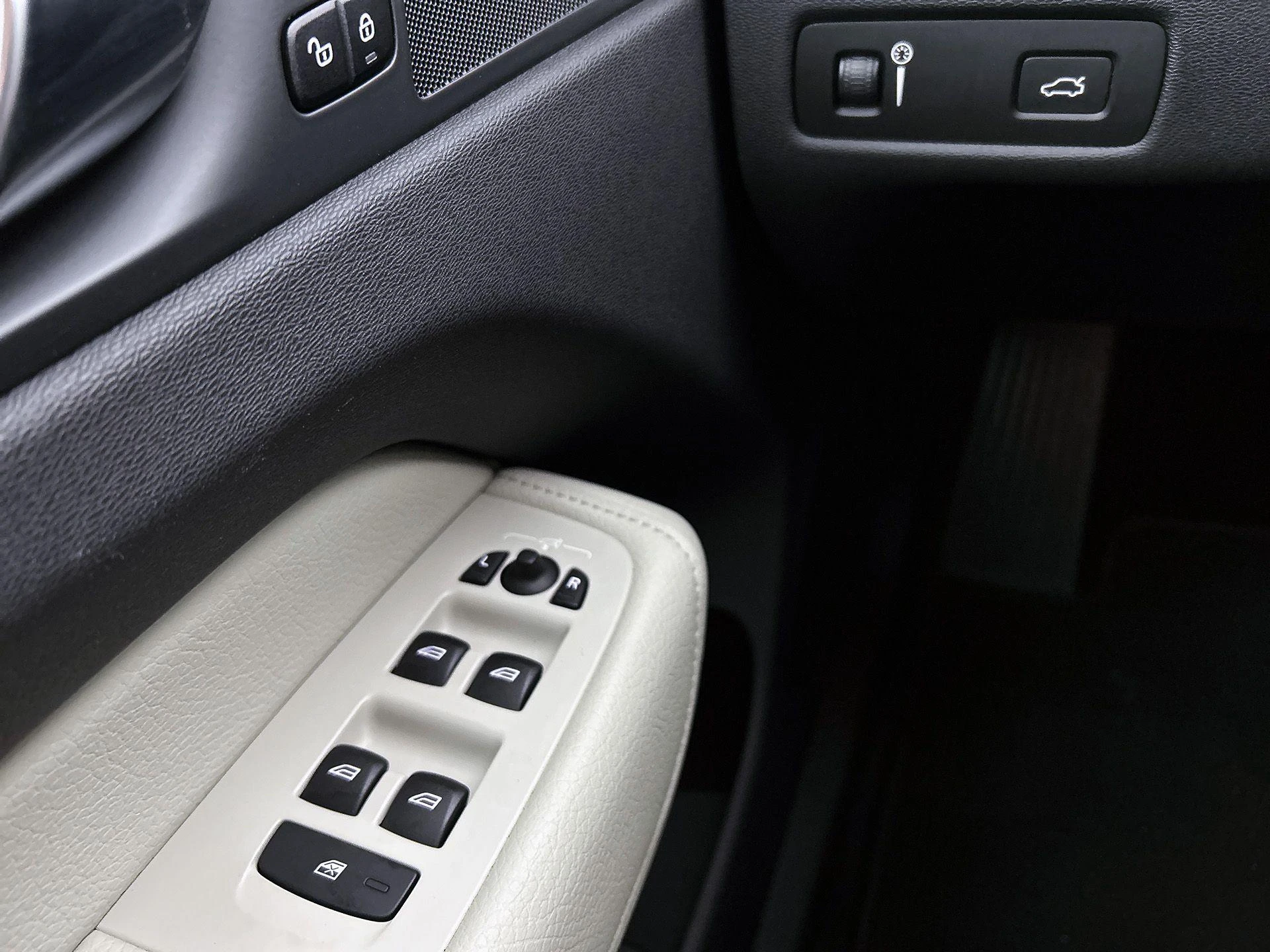 Volvo-XC60-image-39