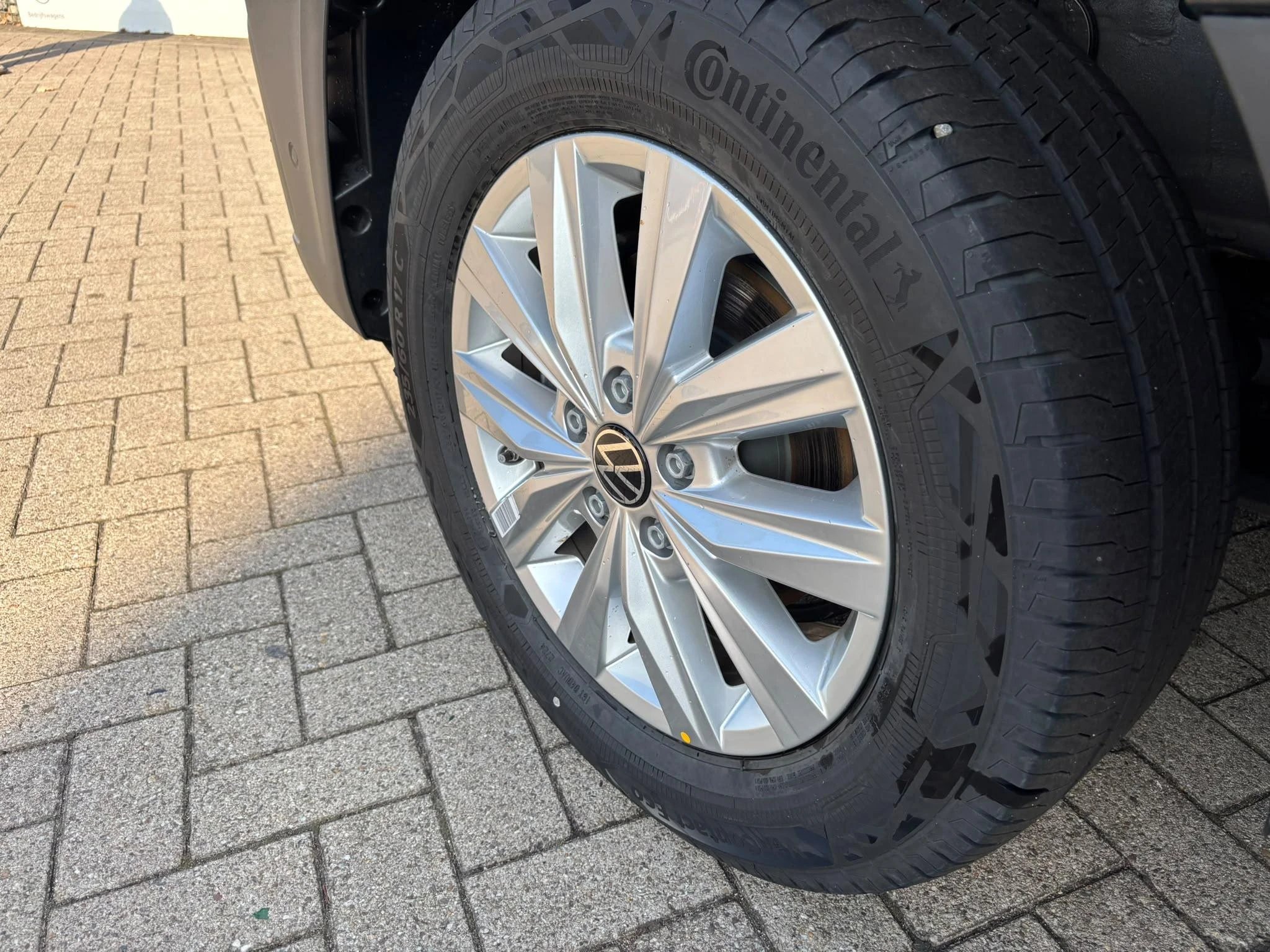 Volkswagen-Crafter-image-1