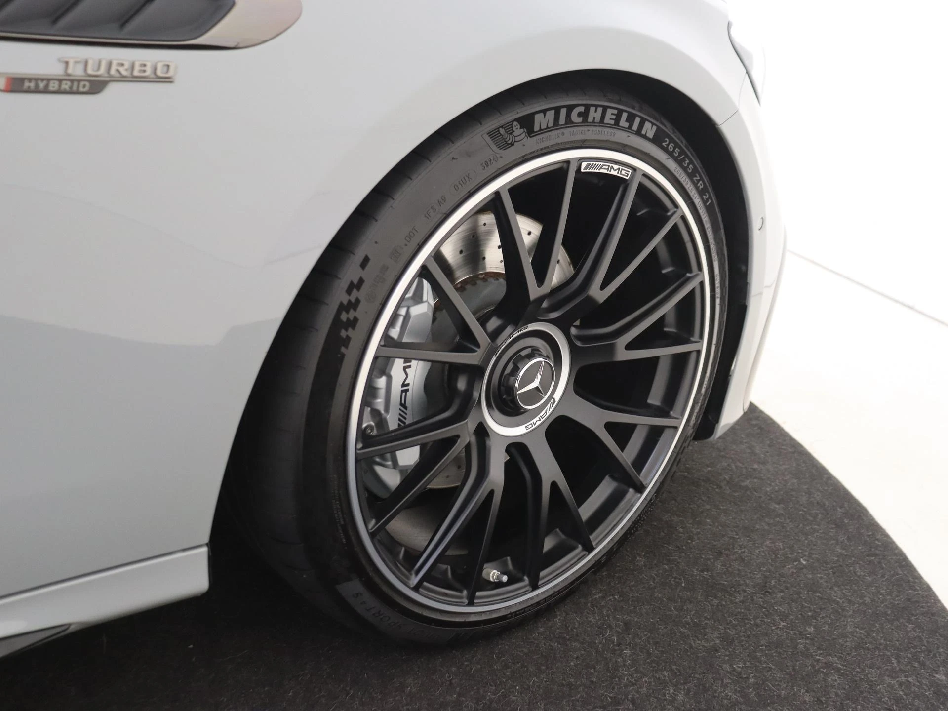 Mercedes-Benz-E-Klasse-image-39