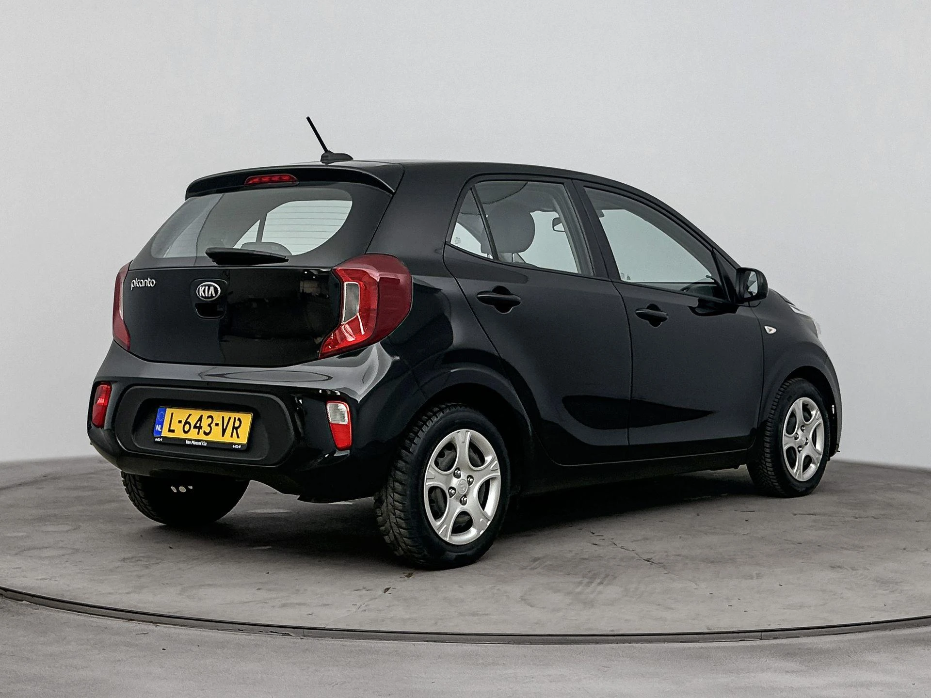 Kia-Picanto-image-3