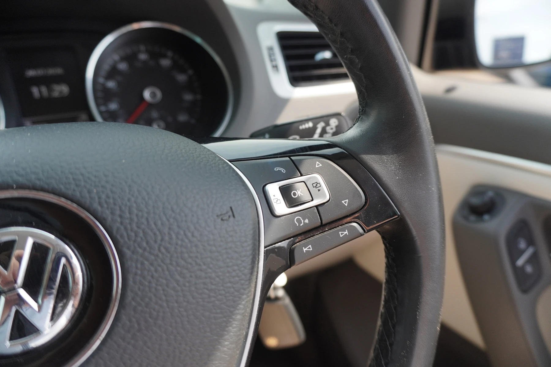 Volkswagen-Polo-image-21