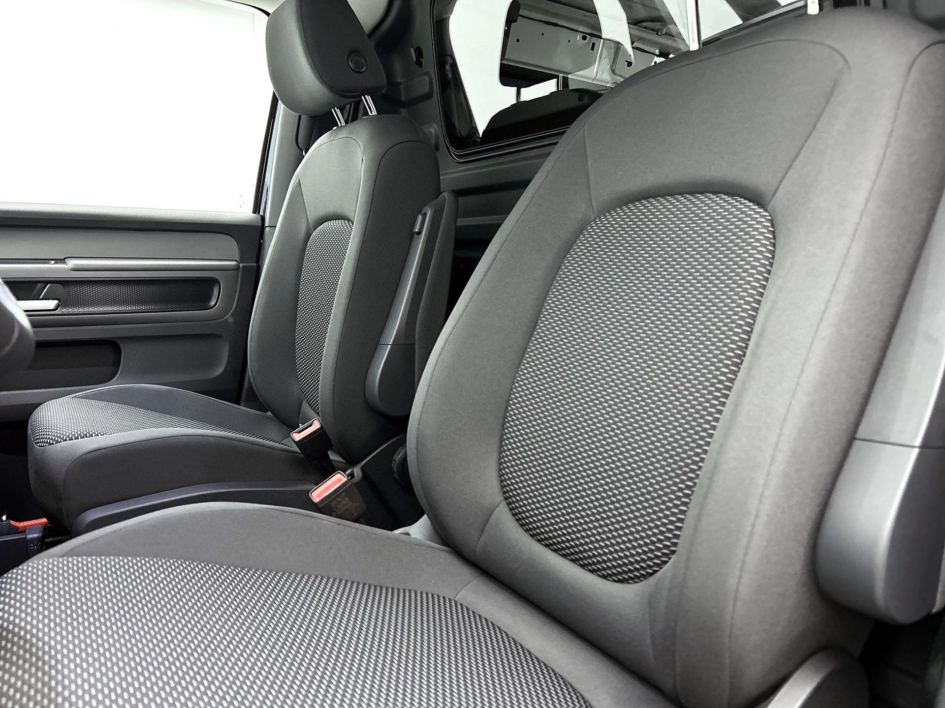 Volkswagen-ID. Buzz Cargo-image-13