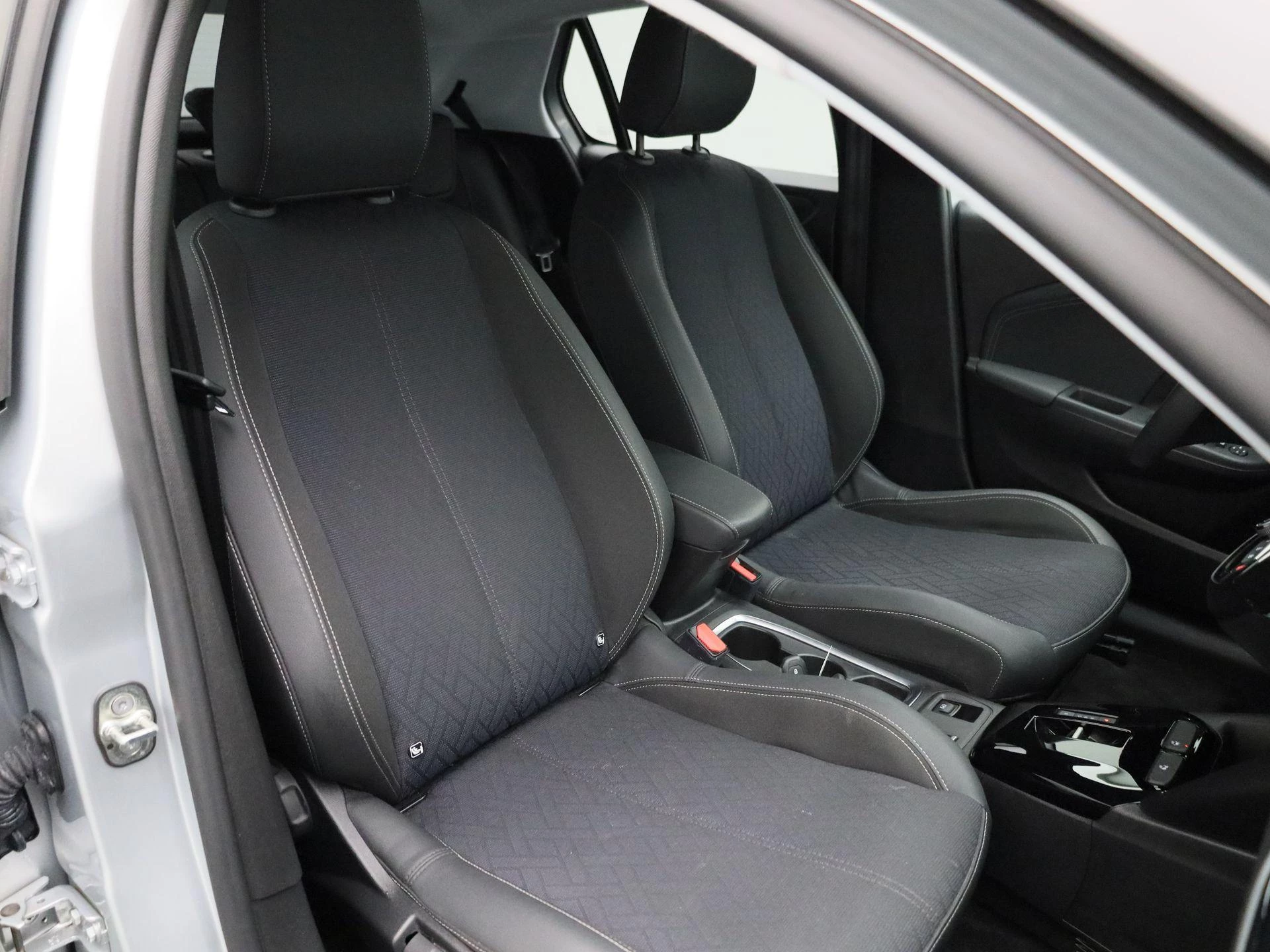 Opel-Corsa-e-image-35