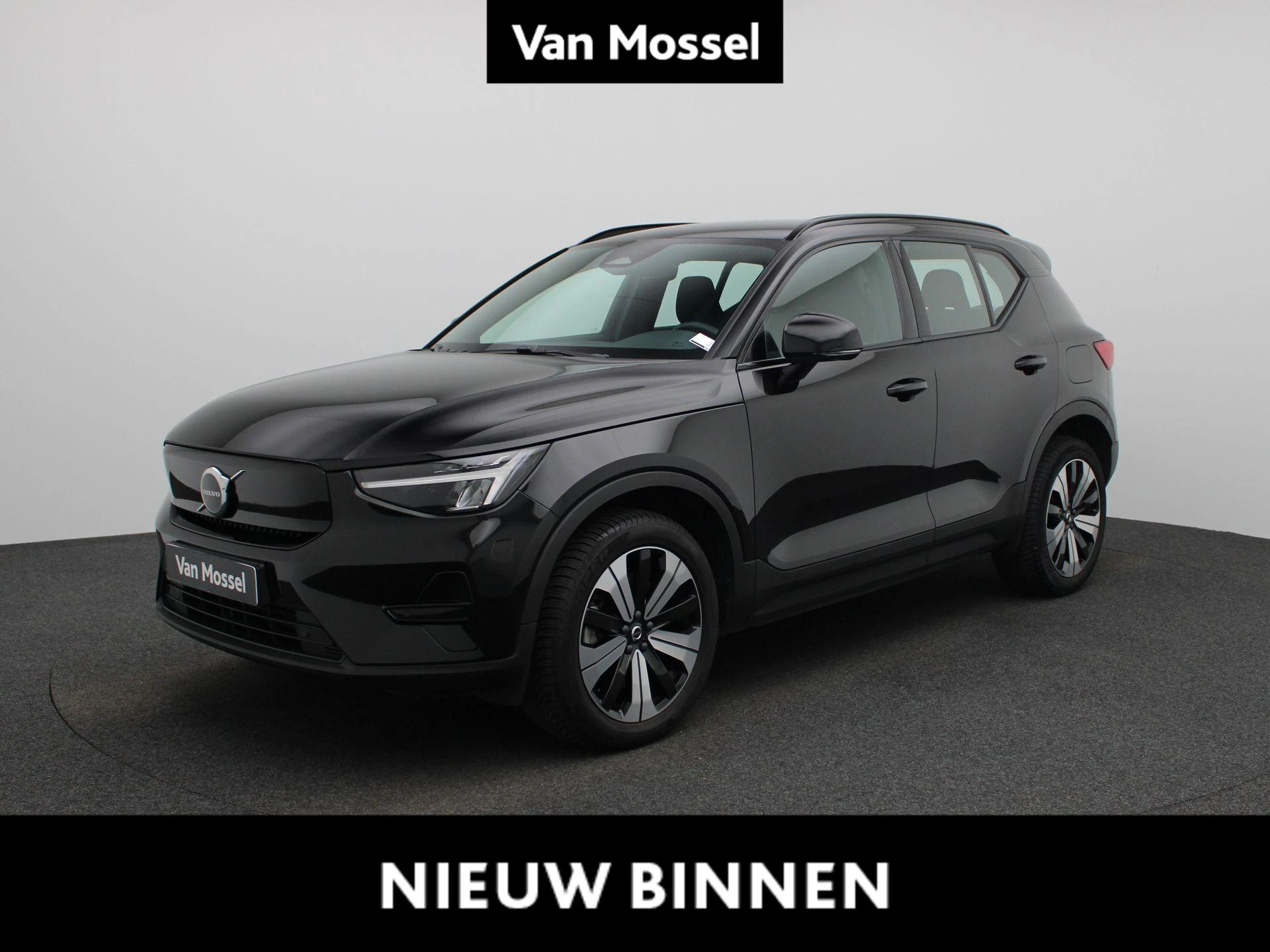 Volvo-XC40-image-0