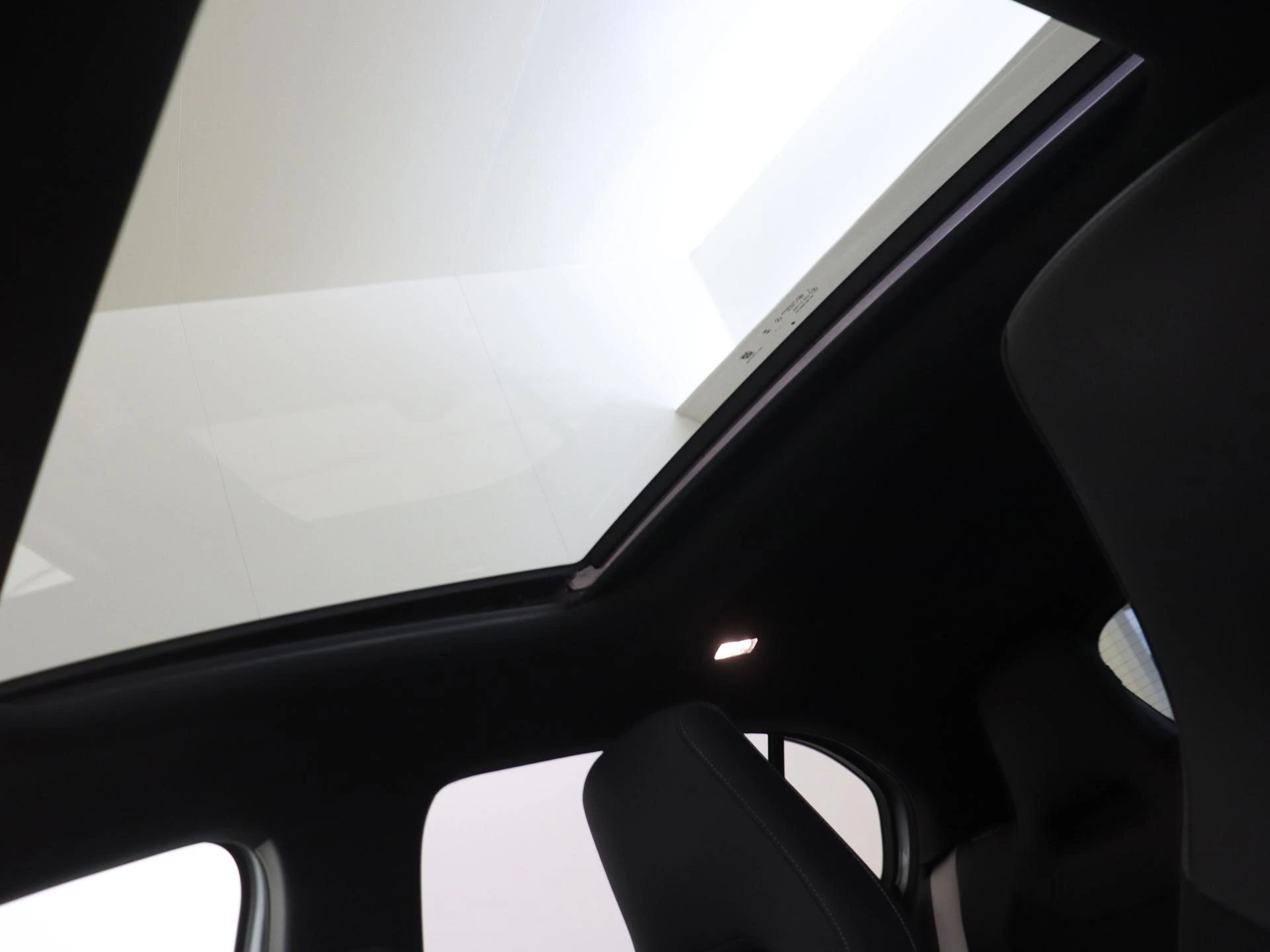 Mercedes-Benz-A-Klasse-image-27