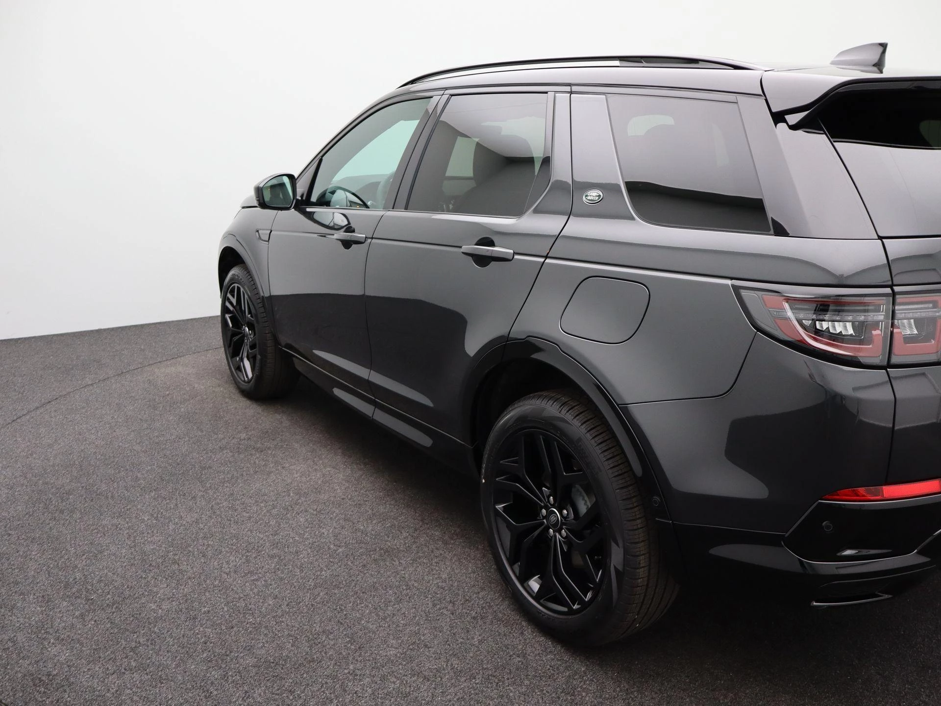 Land Rover-Discovery Sport-image-36