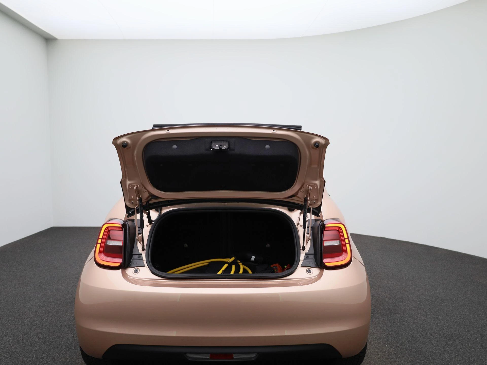 Fiat-500C-image-10