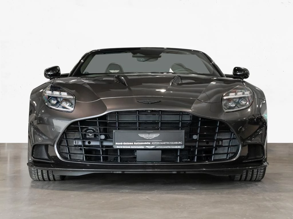 Aston Martin-Vanquish-image-5