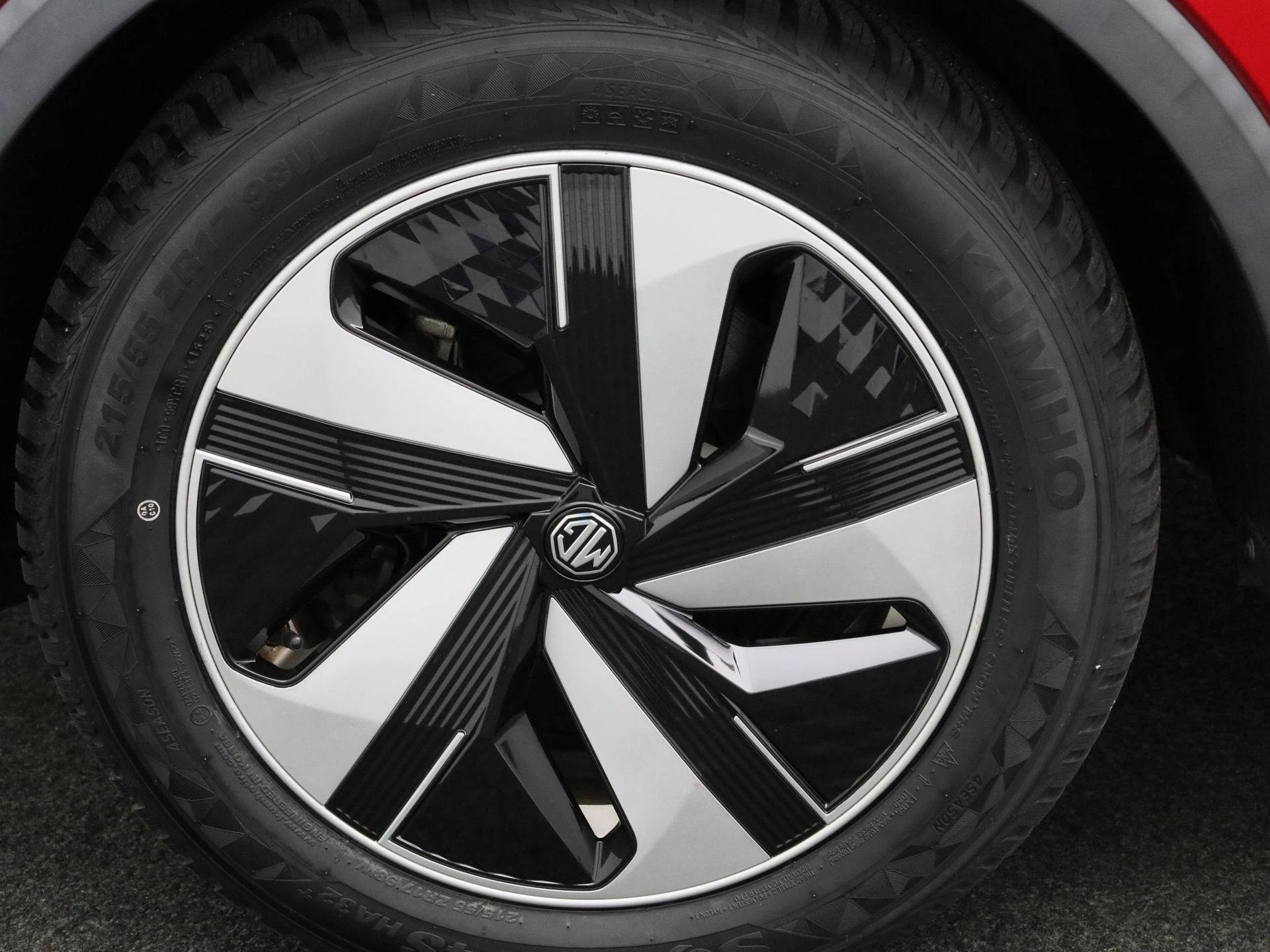 MG-ZS EV-image-12