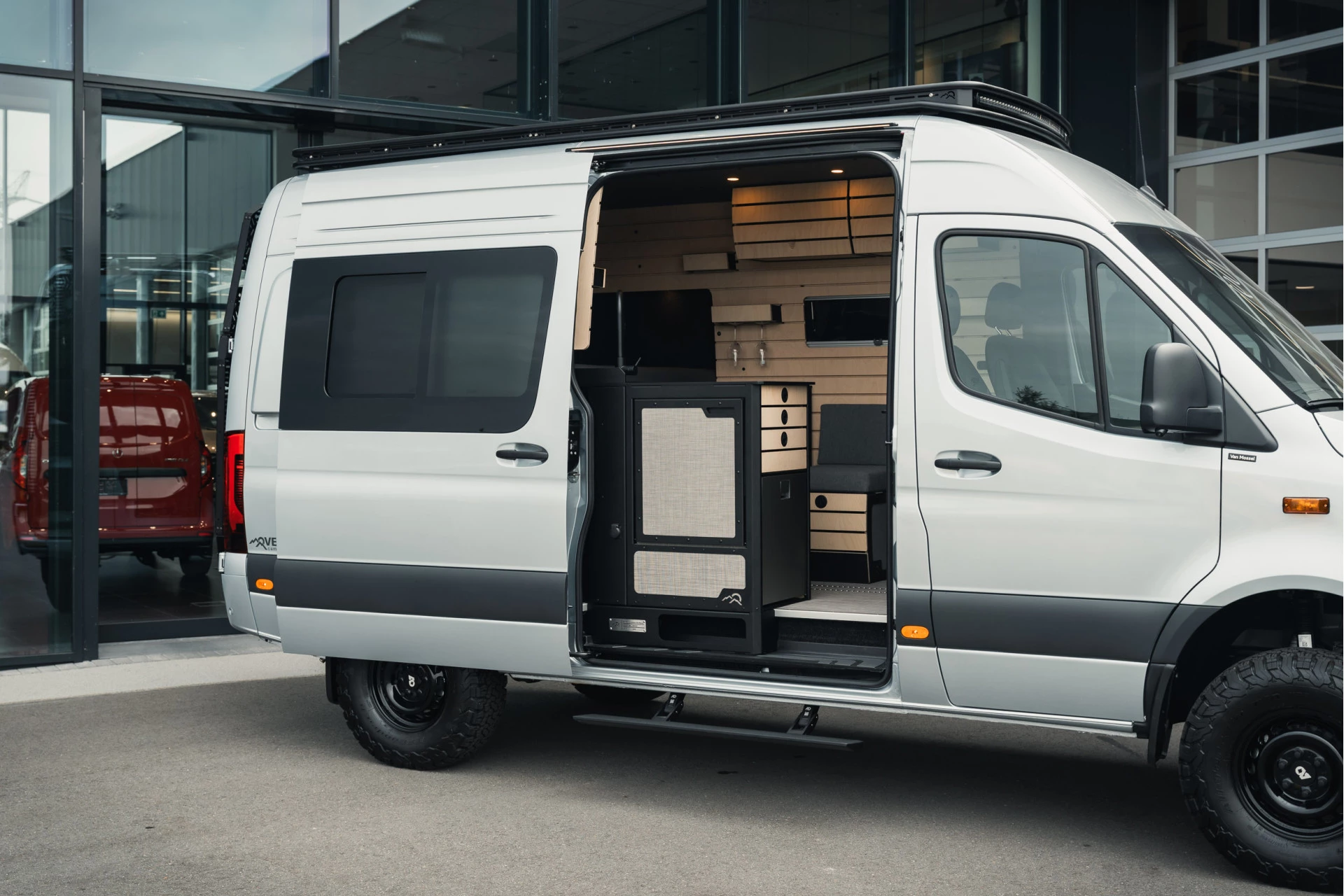 Mercedes-Benz-Sprinter-image-11