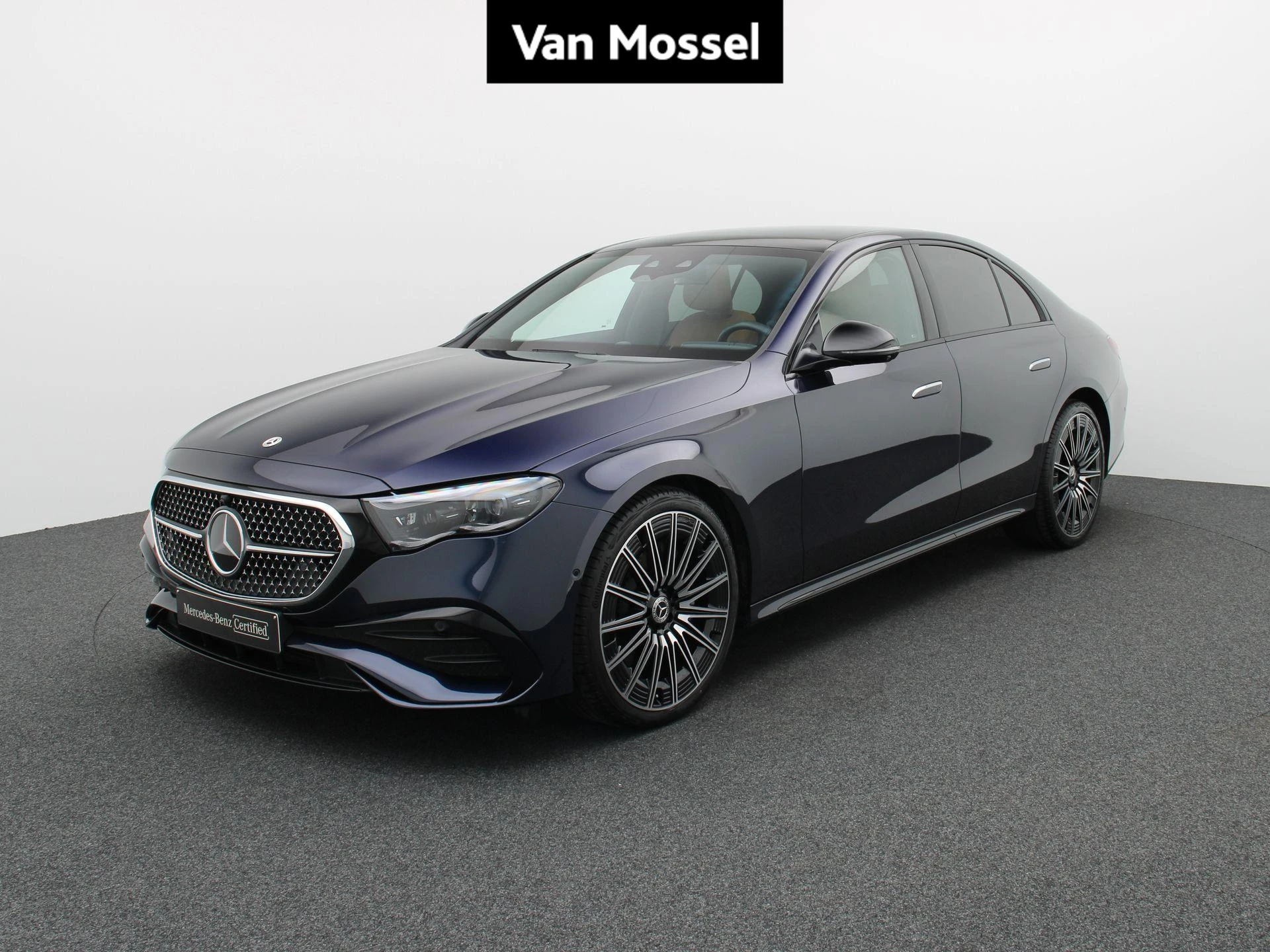 Mercedes-Benz-E-Klasse-image-0