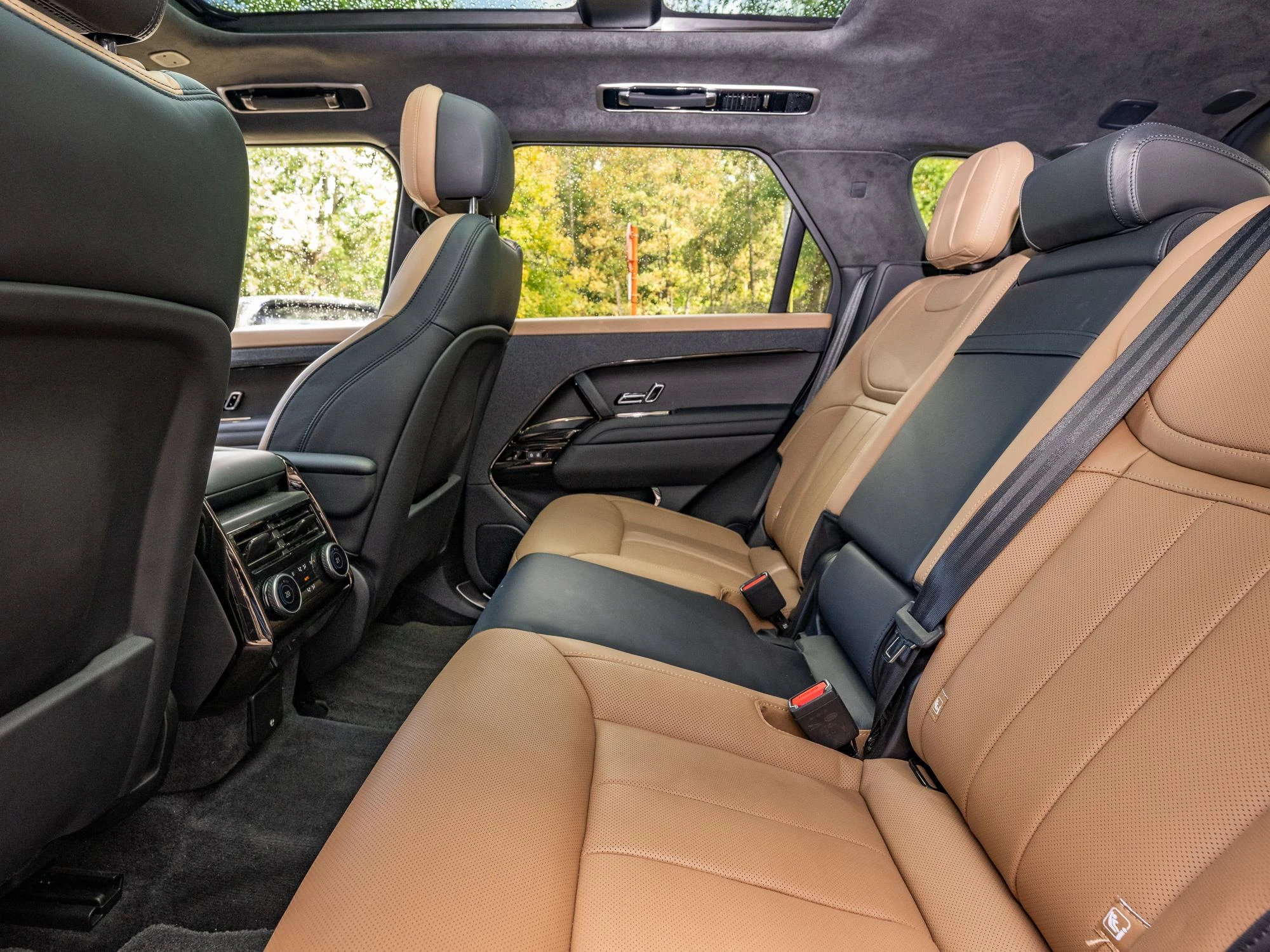 Land Rover-Range Rover Sport-image-18