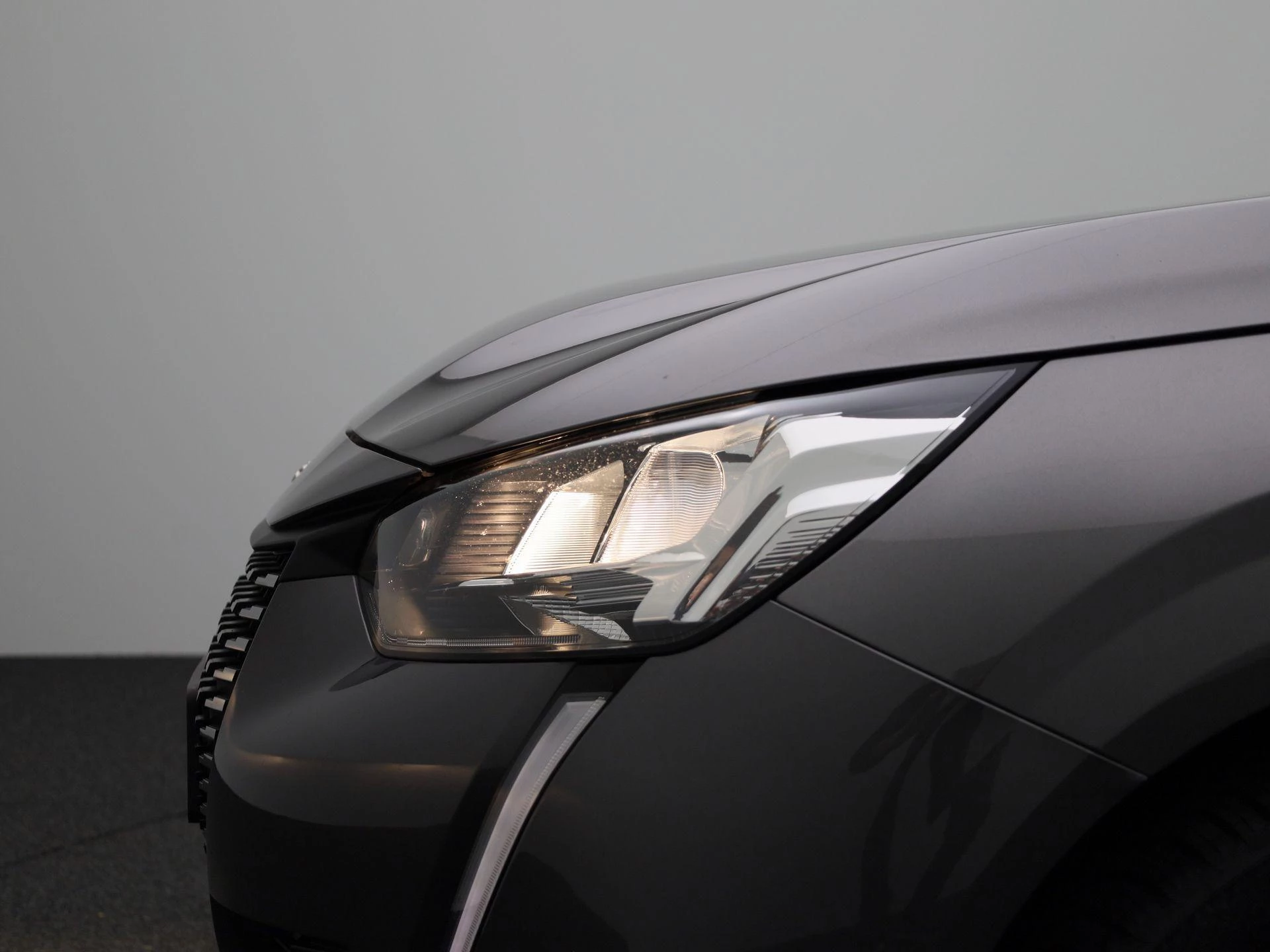 Peugeot-208-image-14