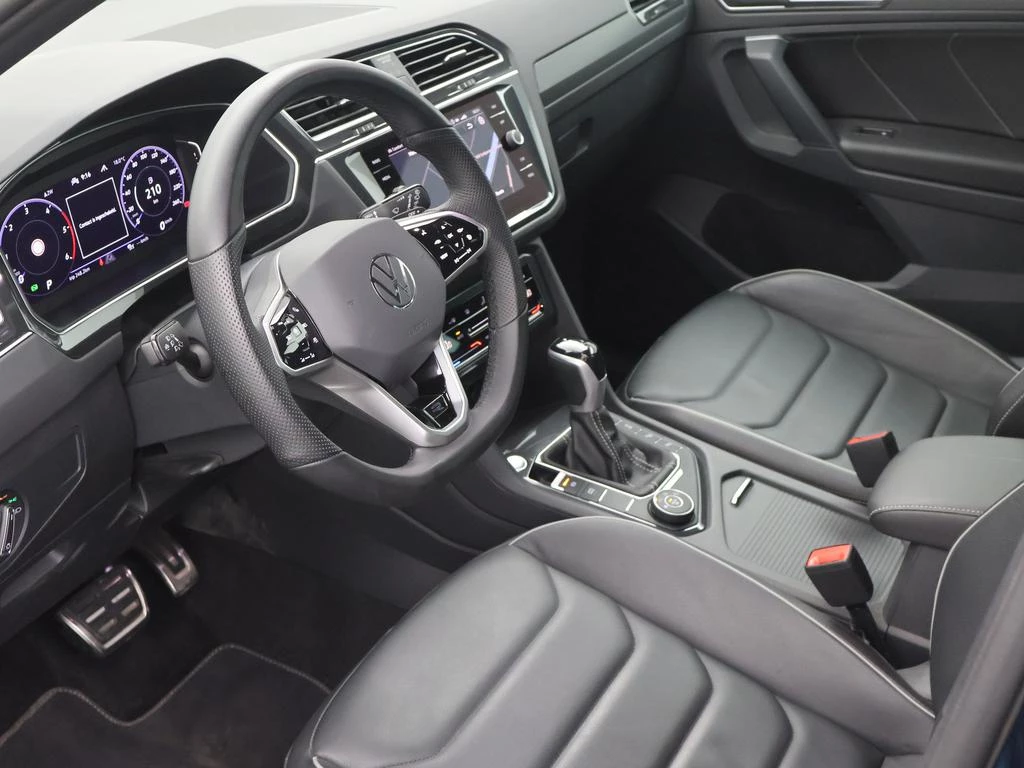 Volkswagen-Tiguan-image-16