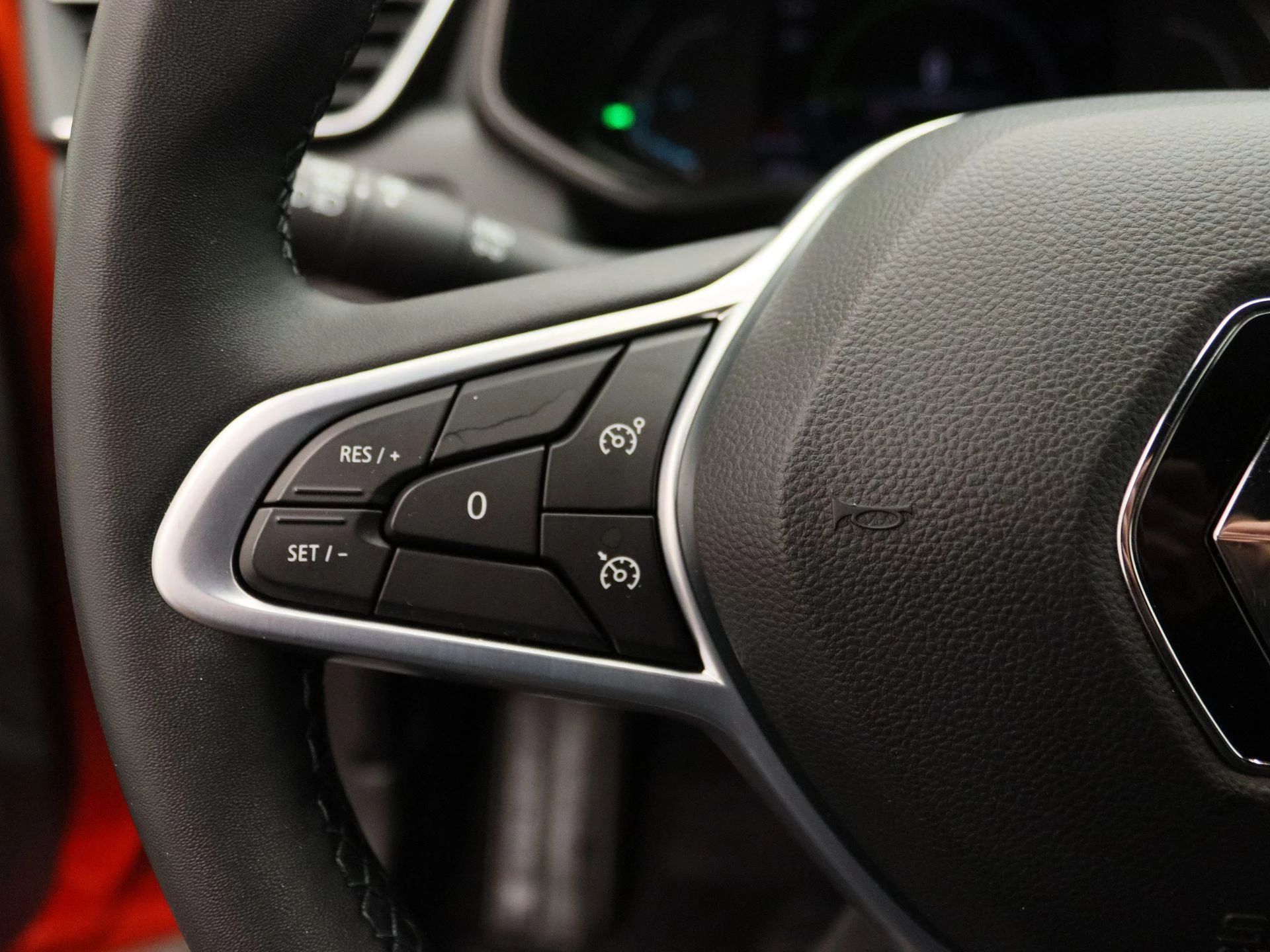 Renault-Clio-image-17