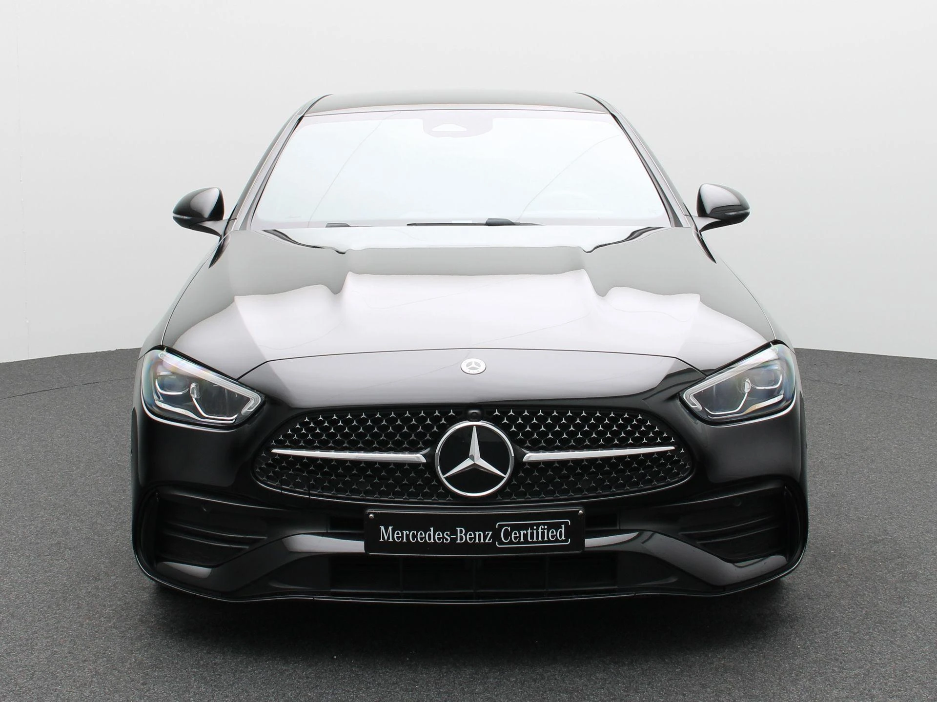 Mercedes-Benz-C-Klasse-image-2