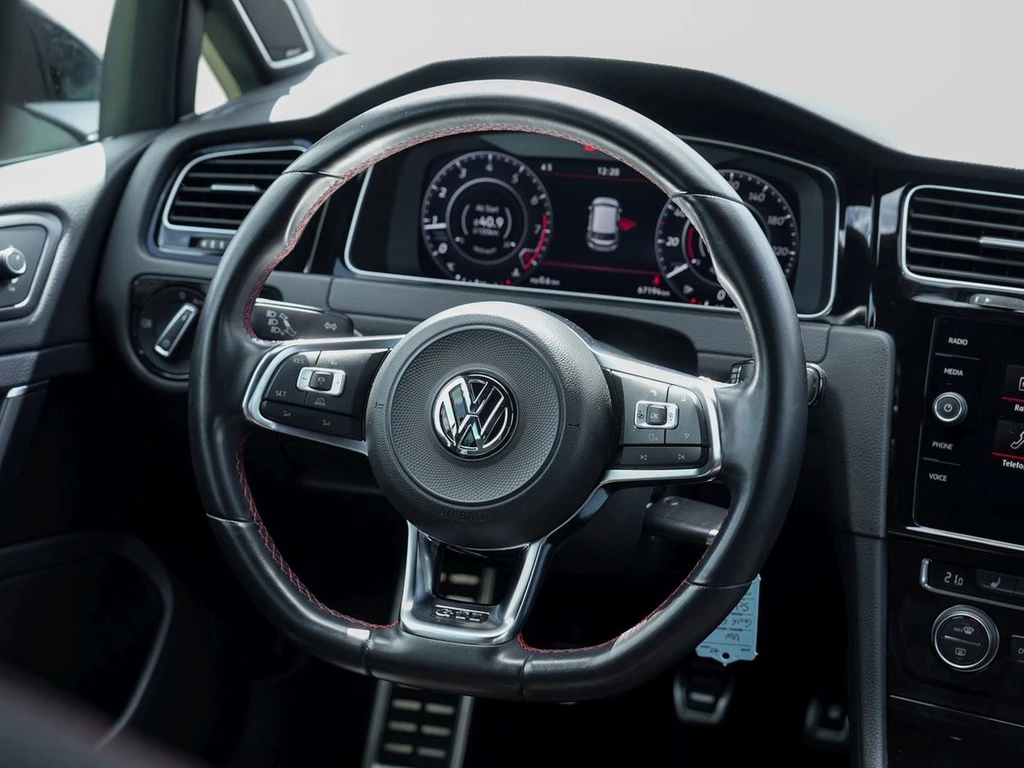 Volkswagen Golf 2.0 TSI GTI Performance 6-Gang Getriebe *LED*Navi*ACC*DYNAUDIO-Sound*DAB*Digi-Cockpit*18"Alufle