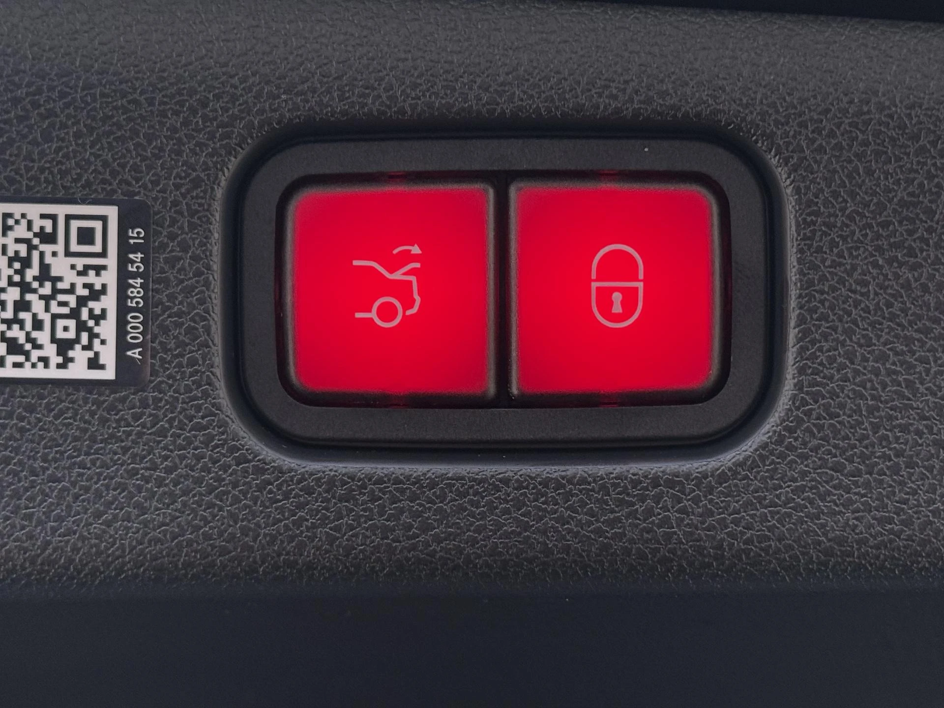 Mercedes-Benz-E-Klasse-image-34