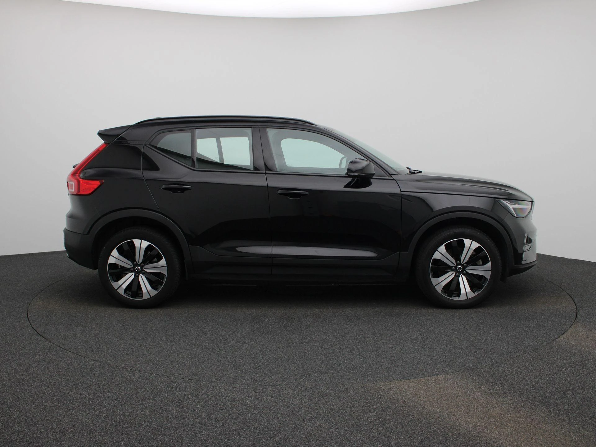 Volvo-XC40-image-5