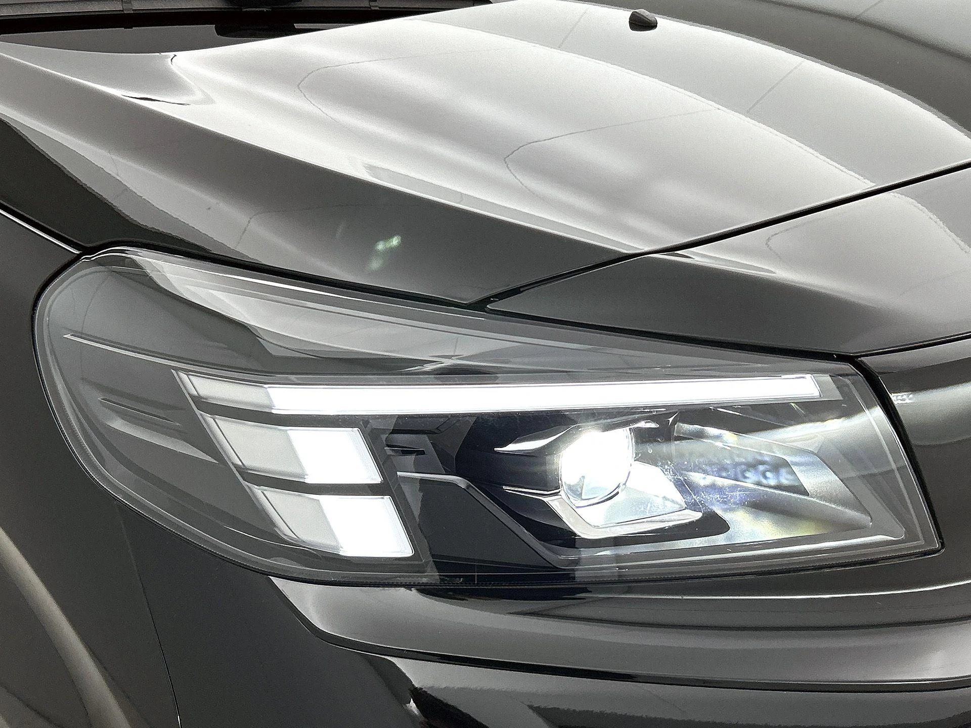 Opel-Vivaro-e-image-35