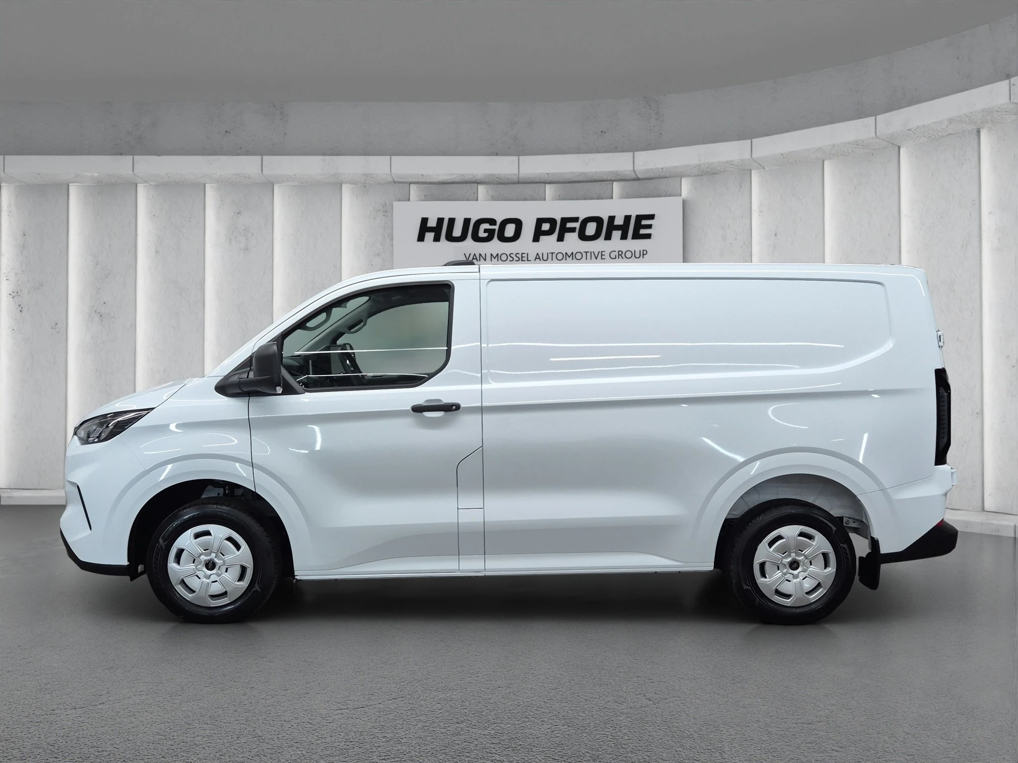 Ford-Transit Custom-image-1