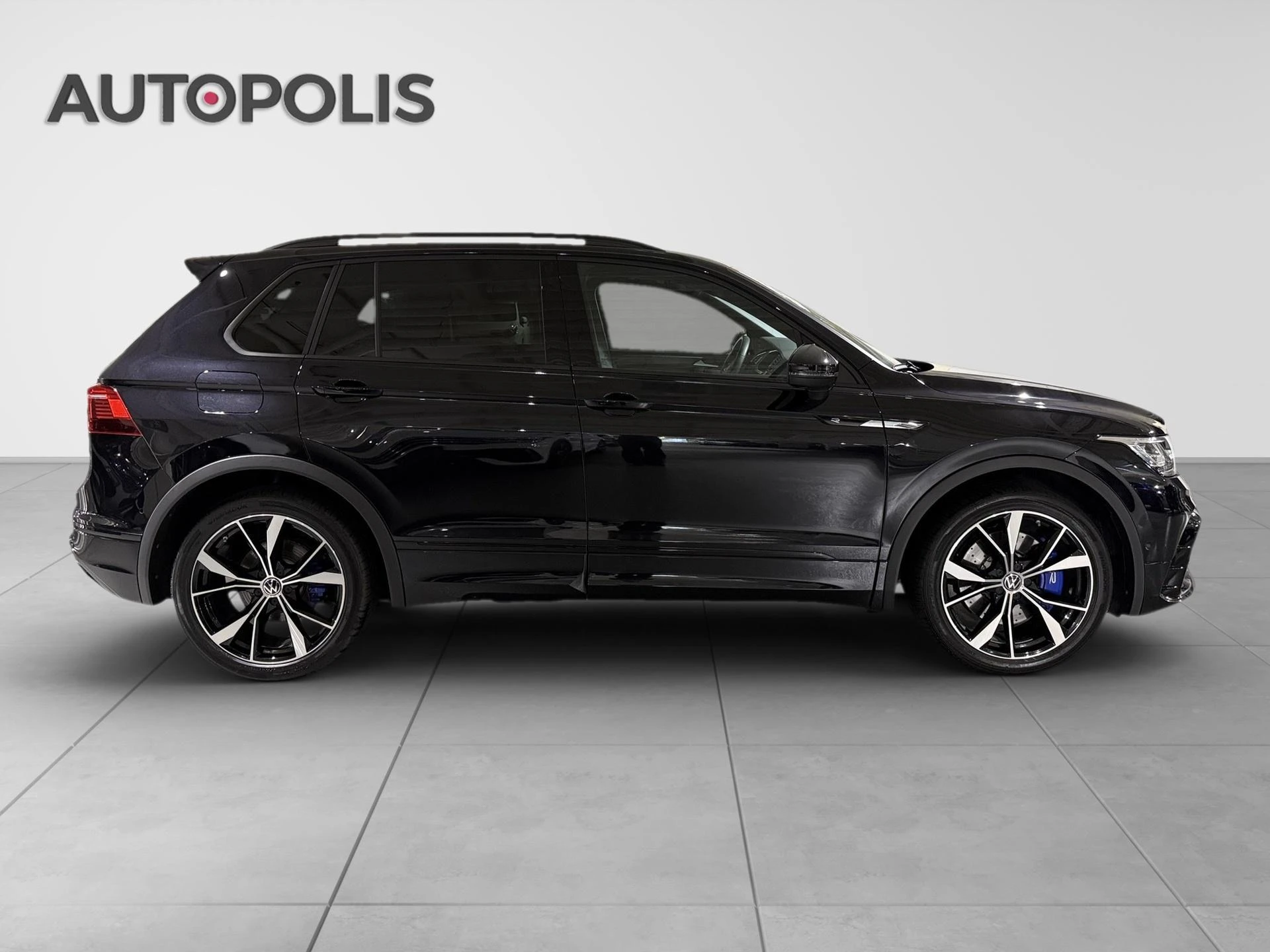 Volkswagen-Tiguan-image-15