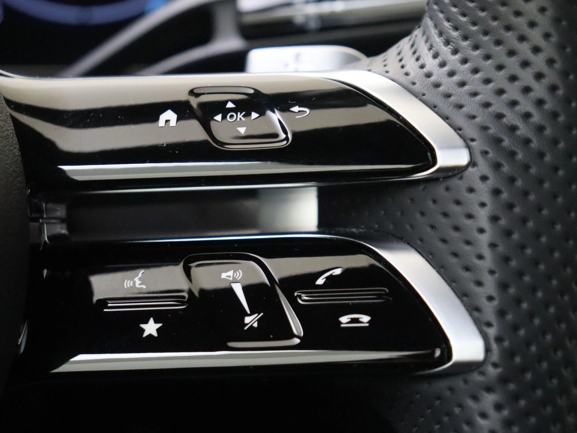 Mercedes-Benz-CLE-image-12