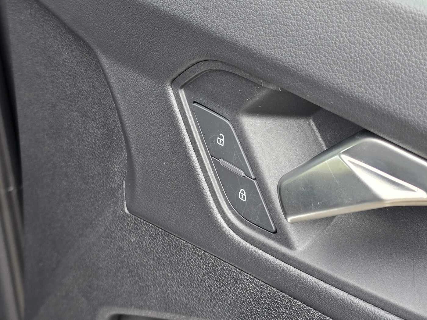 Audi-Q3-image-40
