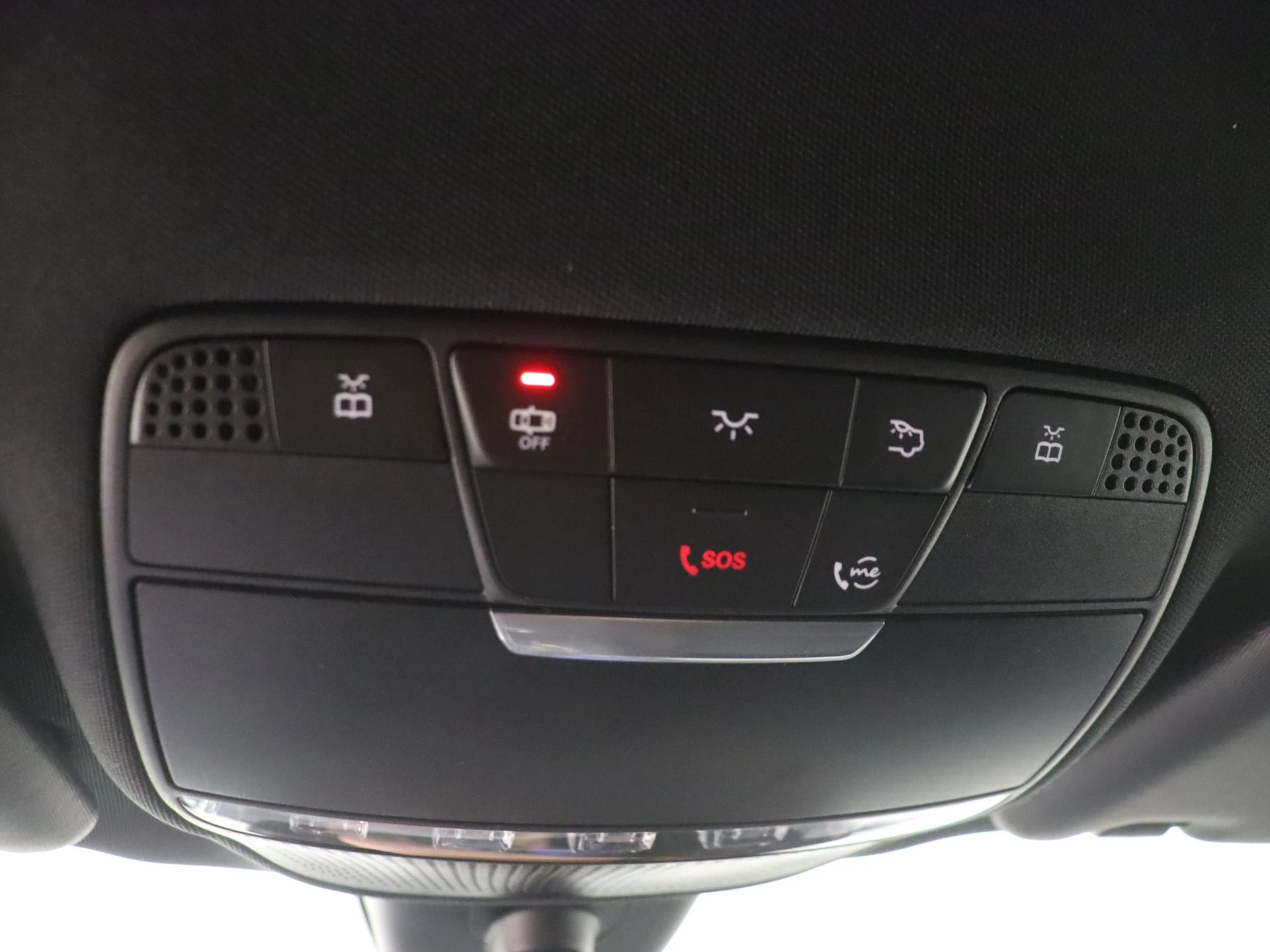 Mercedes-Benz-E-Klasse-image-22